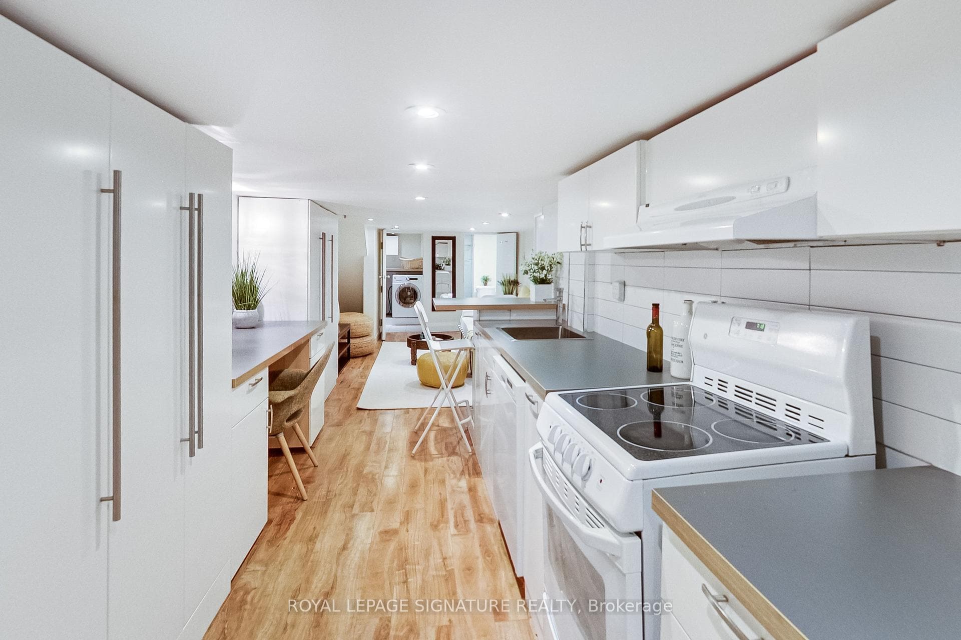 6 King Edward Avenue Unit Lower, Danforth / East York, ON M4C 5J6 - Photo 1
