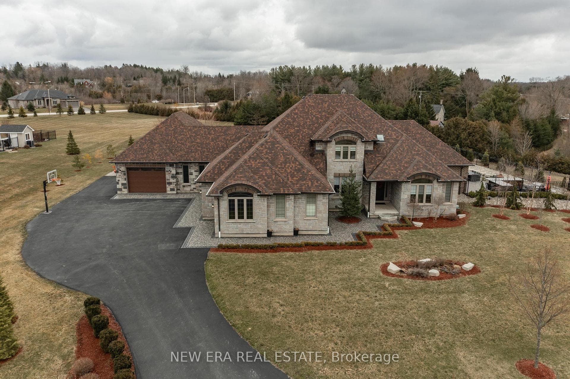 105 Crewson Crescent, Erin