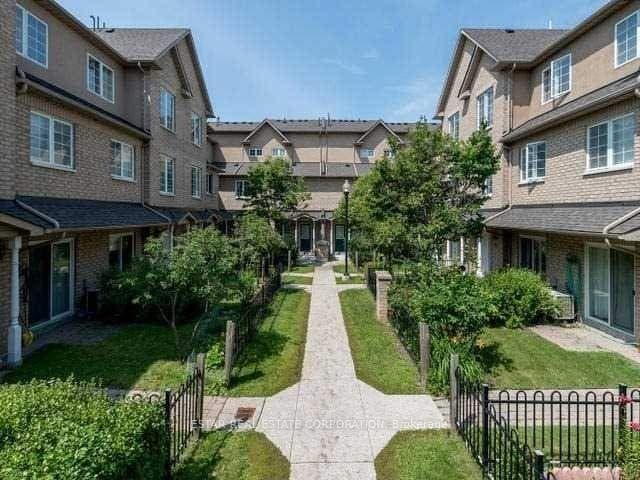 23 St Moritz Way Unit 12, Markham
