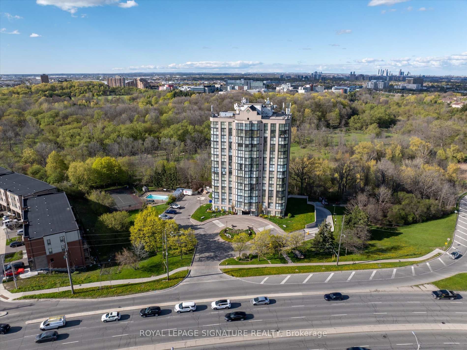 600 Rexdale Boulevard Unit 403, Etobicoke (West Mall / Rexdale), ON M9W 6T4 - Photo 1