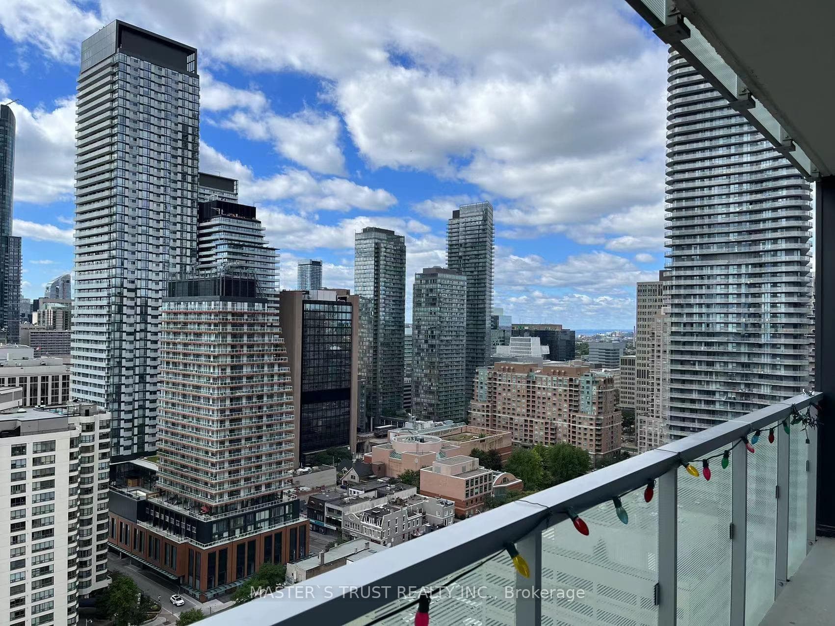 28 Wellesley Street Unit 2502, Regent Park / Cabbagetown / St. James Town, ON M4Y 0C4 - Photo 1