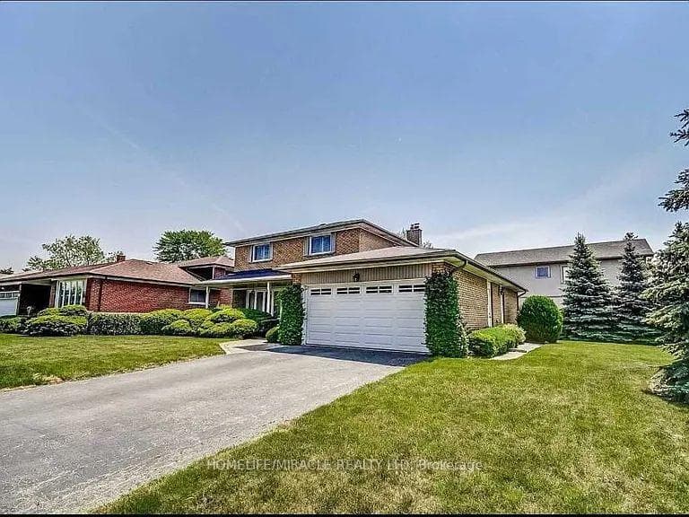 3371 Schomberg Avenue, Mississauga, ON L4Y 2P5 - Photo 1