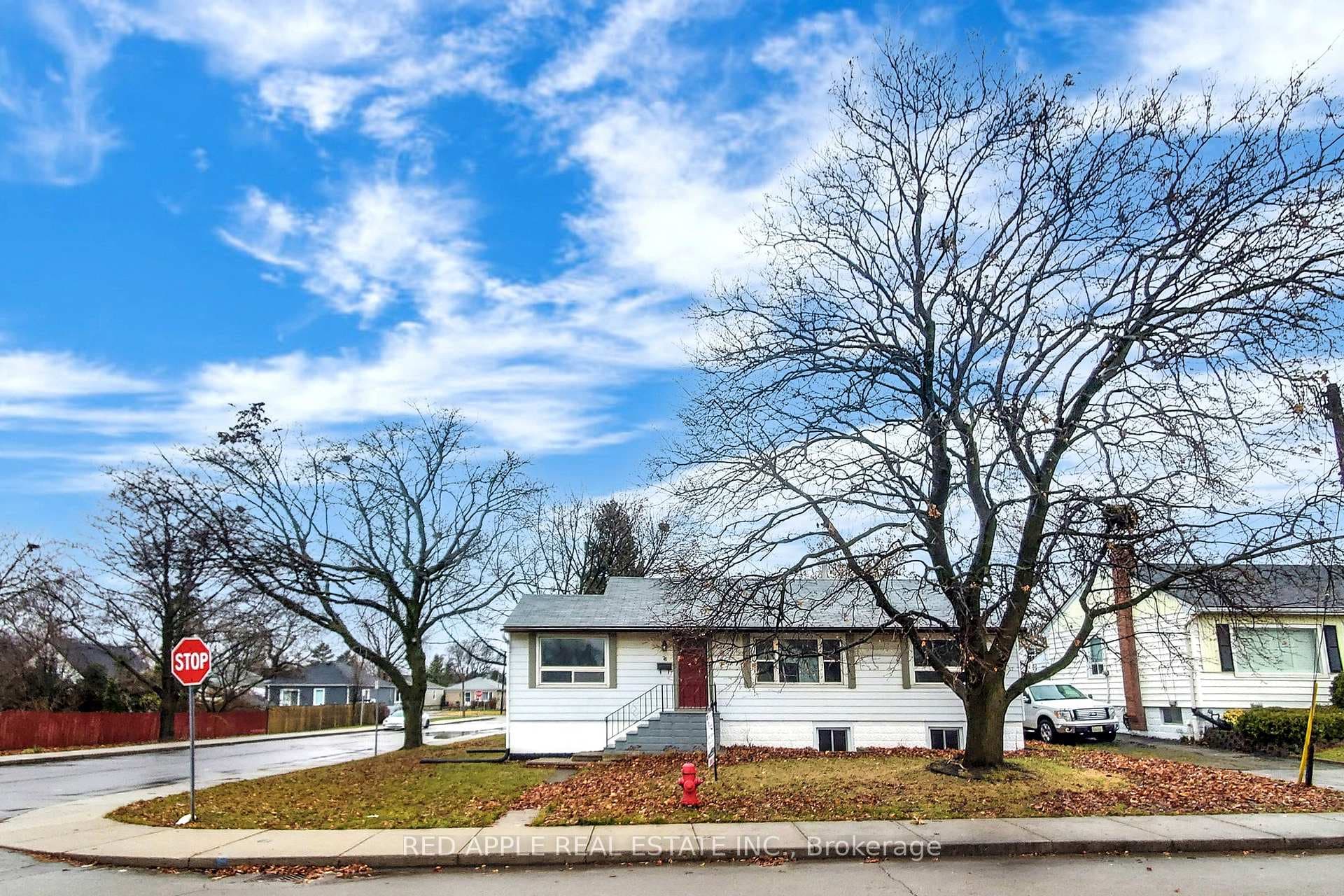 76 West 1st Street Unit Lower Level, Hamilton, ON L9C 3C3 - Photo 1