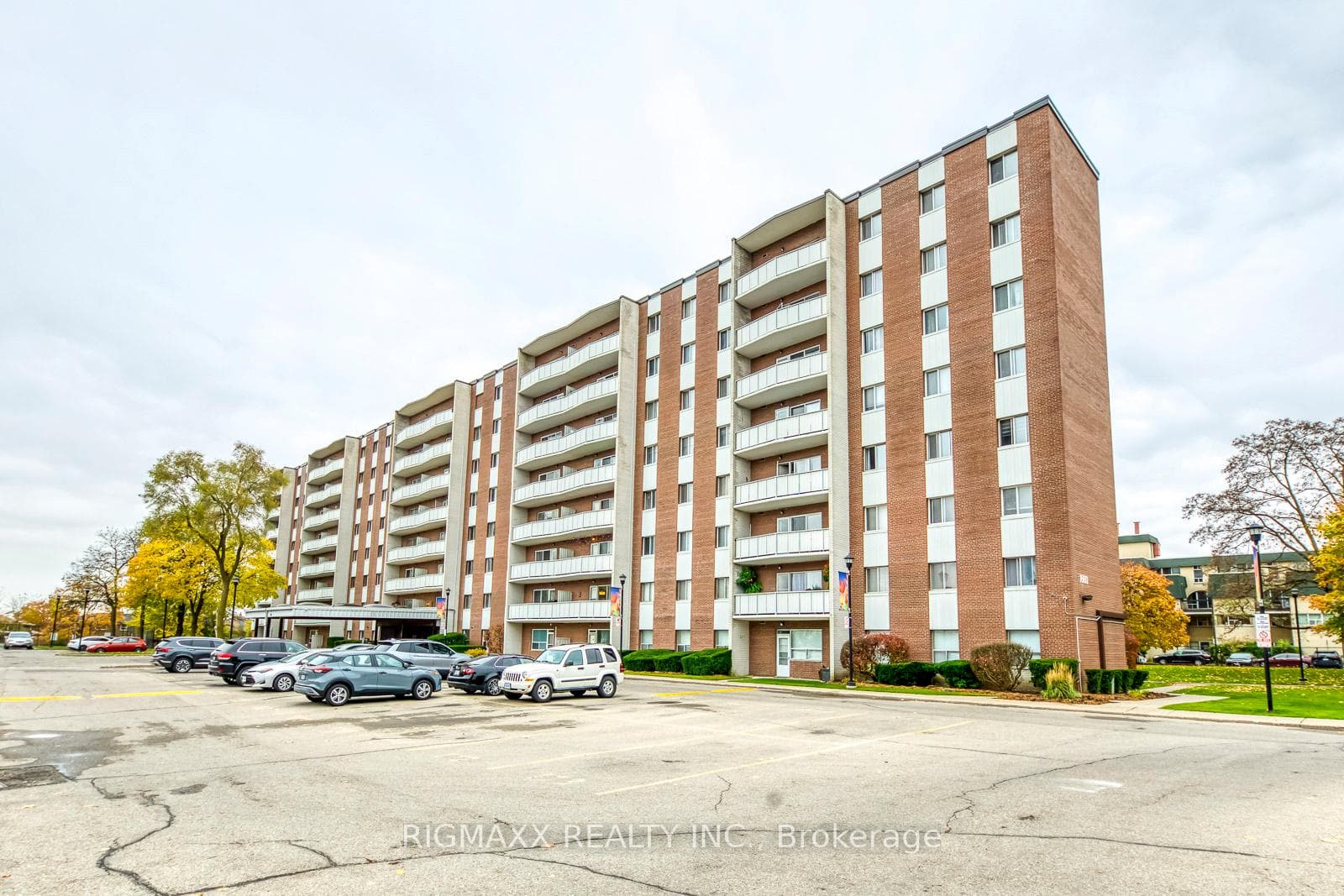 1660 Bloor Street Unit 801, Mississauga