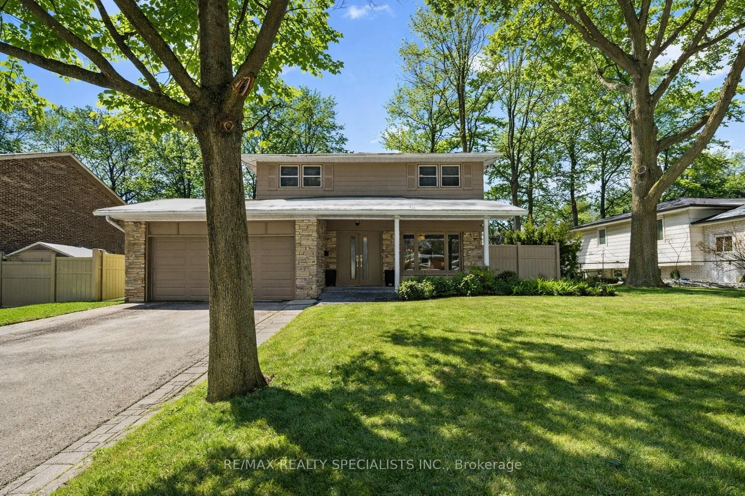 3314 Grassfire Crescent, Mississauga, ON L4Y 3K1 - Photo 1