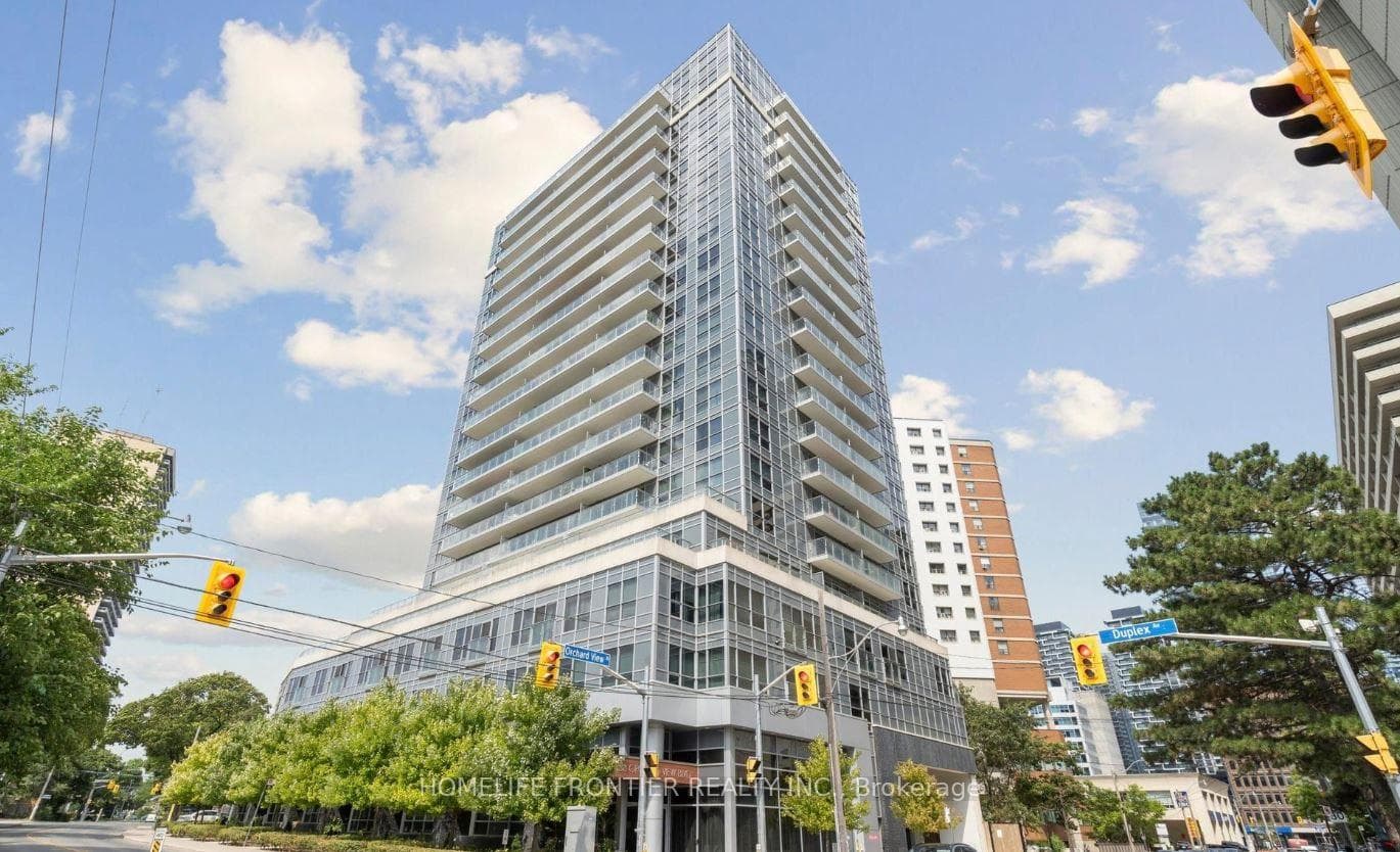 58 Orchard View Boulevard Unit 204, Forest Hill / Deer Park, ON M4R 1B9 - Photo 1
