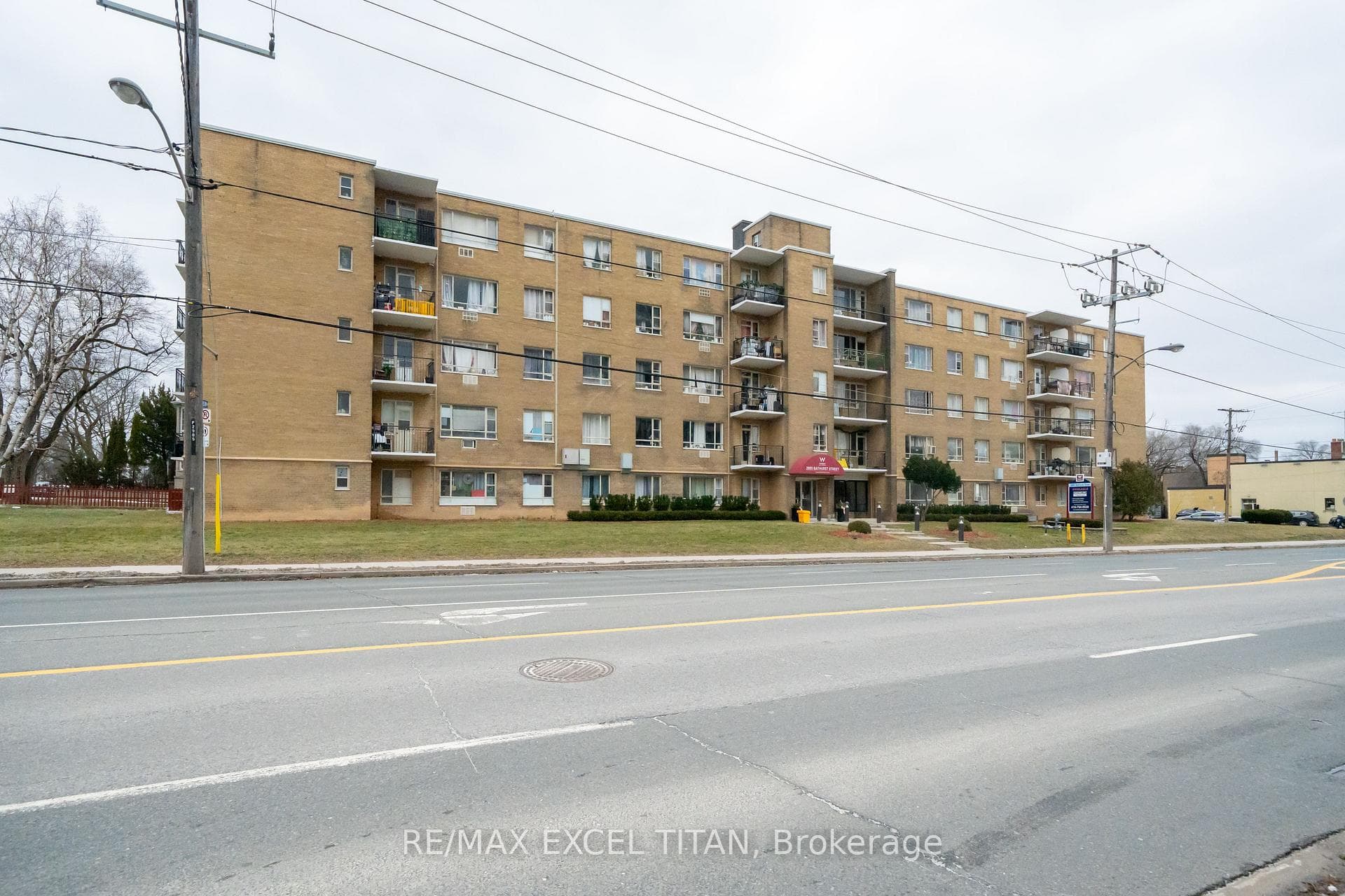 2895 Bathurst Street Unit 108, Lawrence Park / Bedford Park, ON M6H 3A8 - Photo 1