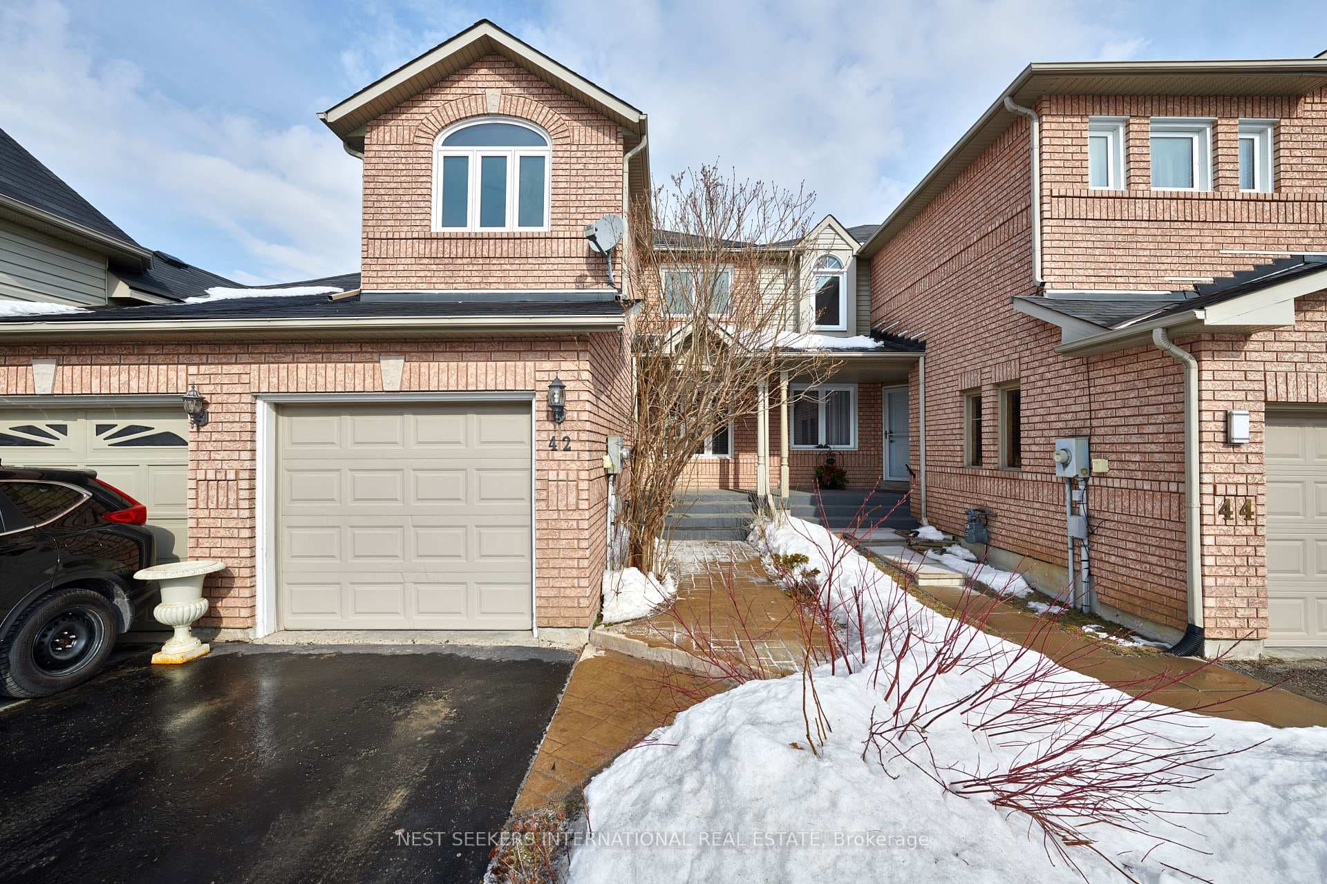 42 Montserrand Street, Barrie
