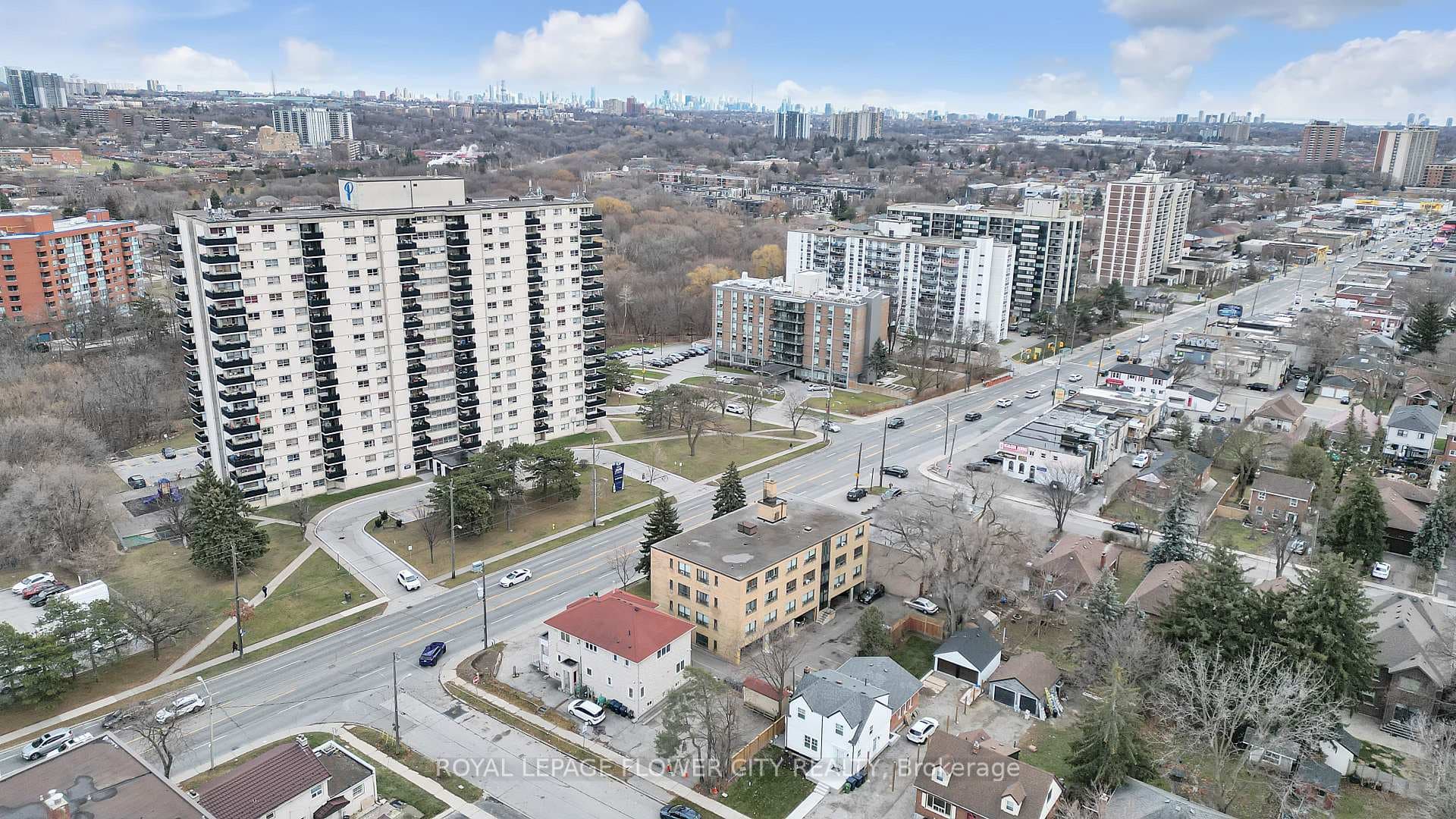 1834 JANE Street, York / Weston, ON M9N 2T4 - Photo 1