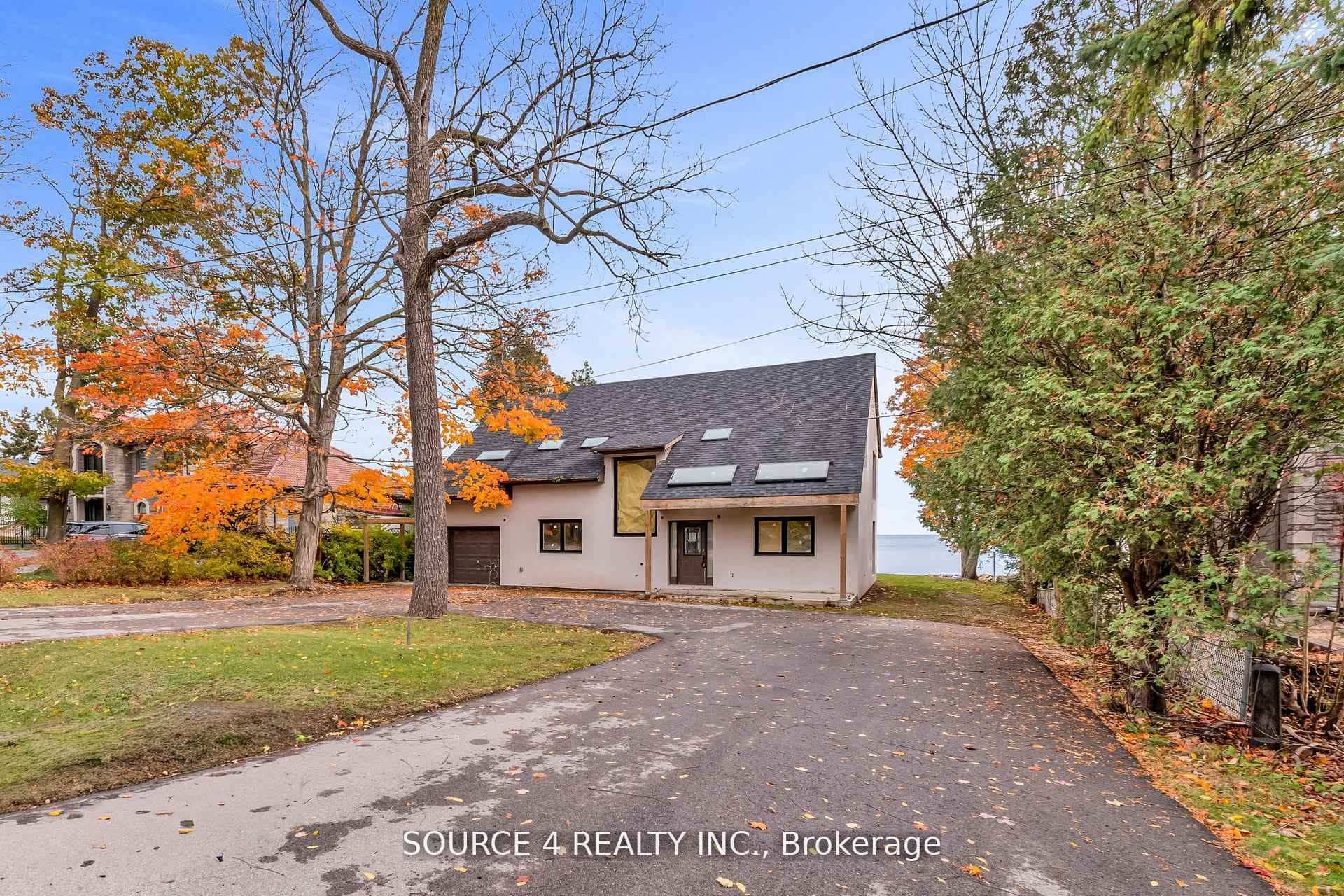 1376 Lakeshore Road, Oakville