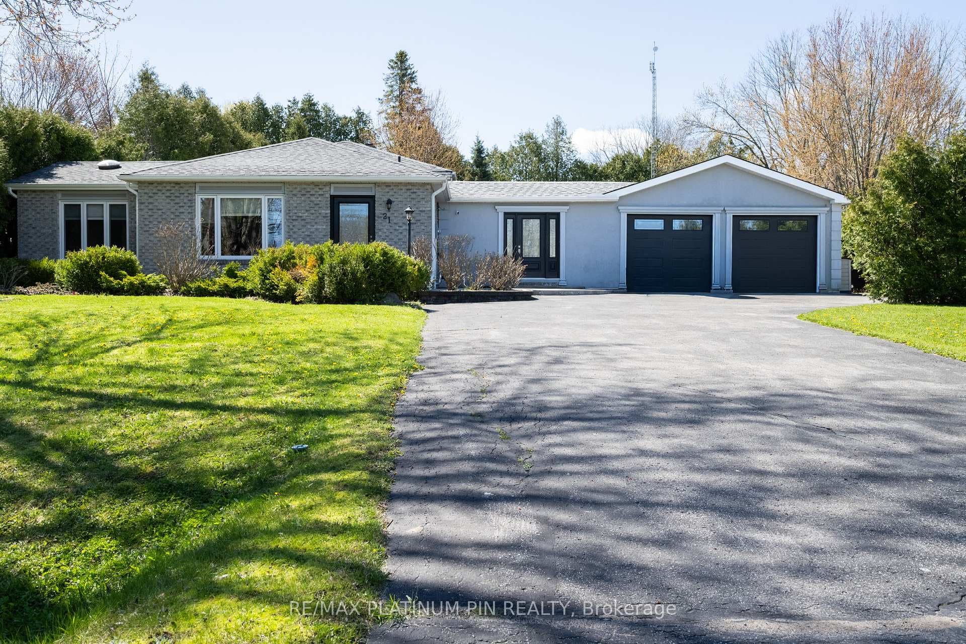 21 Longfield Drive, Kawartha Lakes