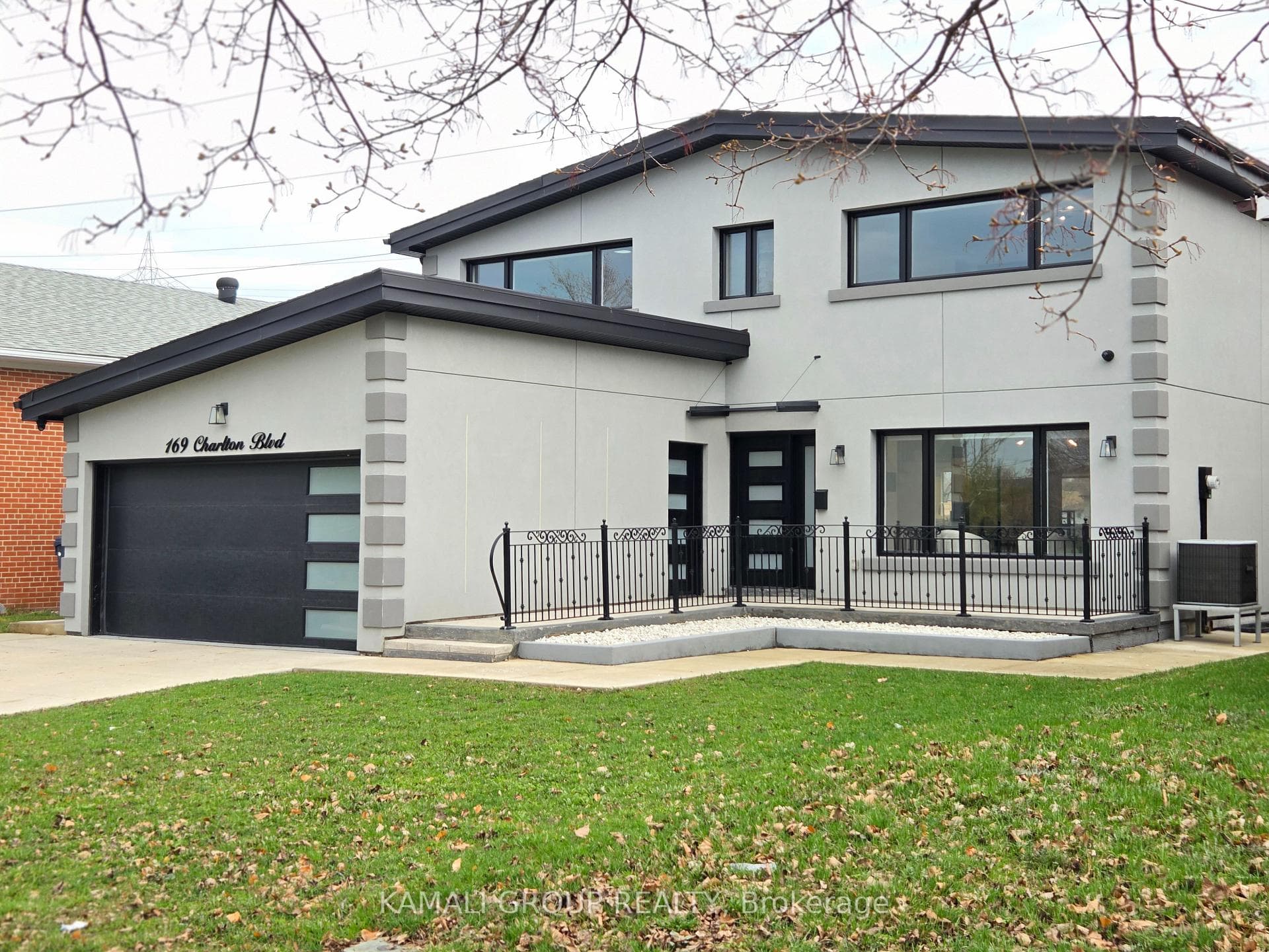 169 Charlton Boulevard, Thornhill / Willowdale, ON M2R 2J2 - Photo 1