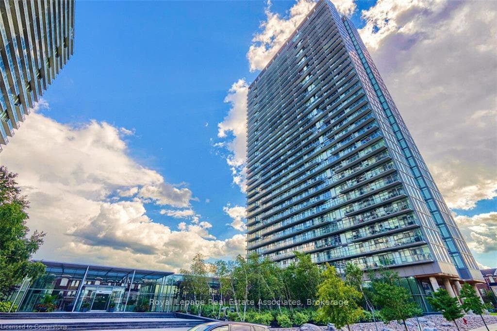 105 The Queensway N/A Unit 2206, High Park / Junction / Roncesvalles, ON M6S 5B5 - Photo 1