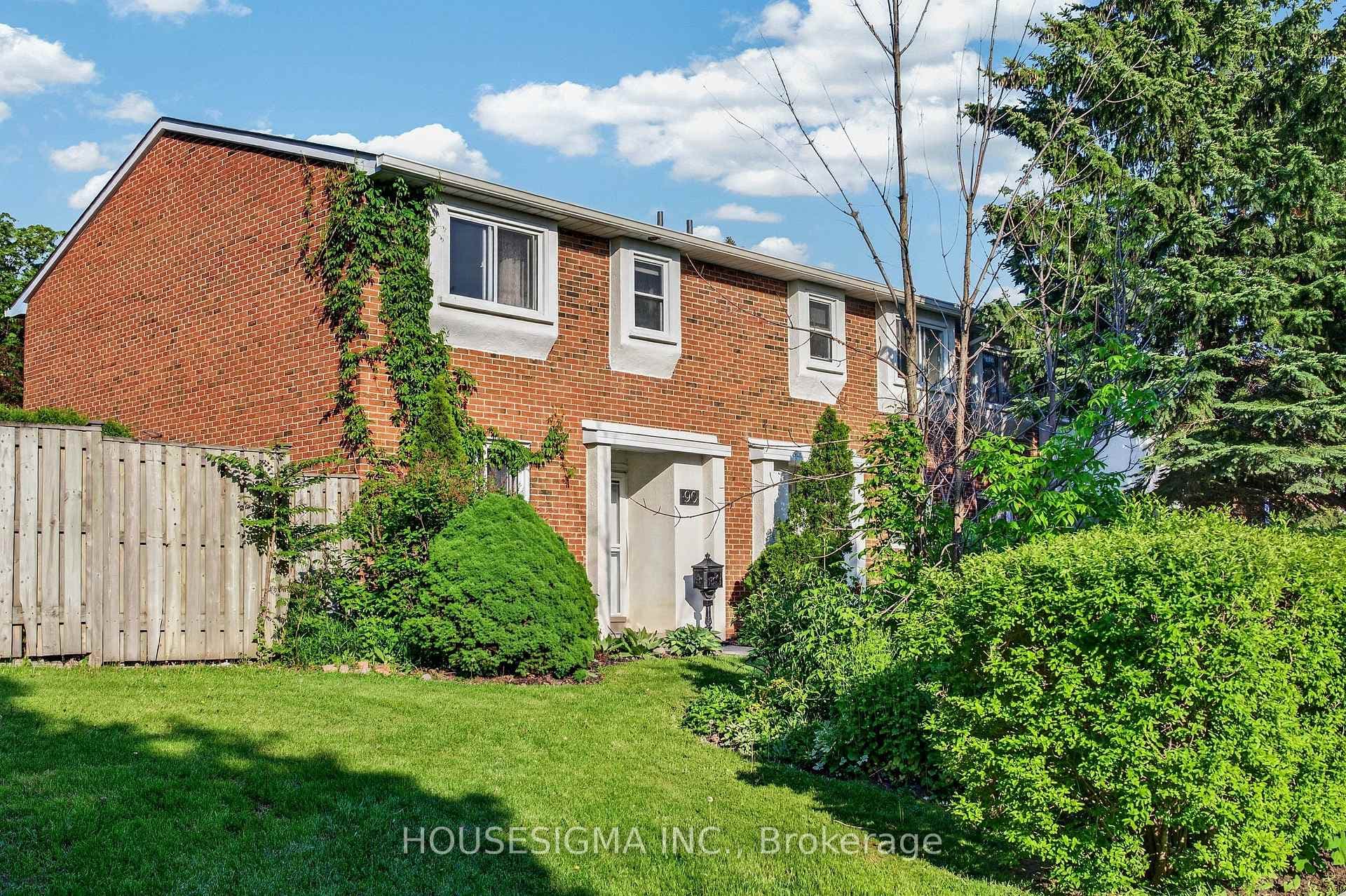 15 Centennial Park Road Unit 90, Etobicoke (Islington / Rexdale), ON M9C 4W8 - Photo 1