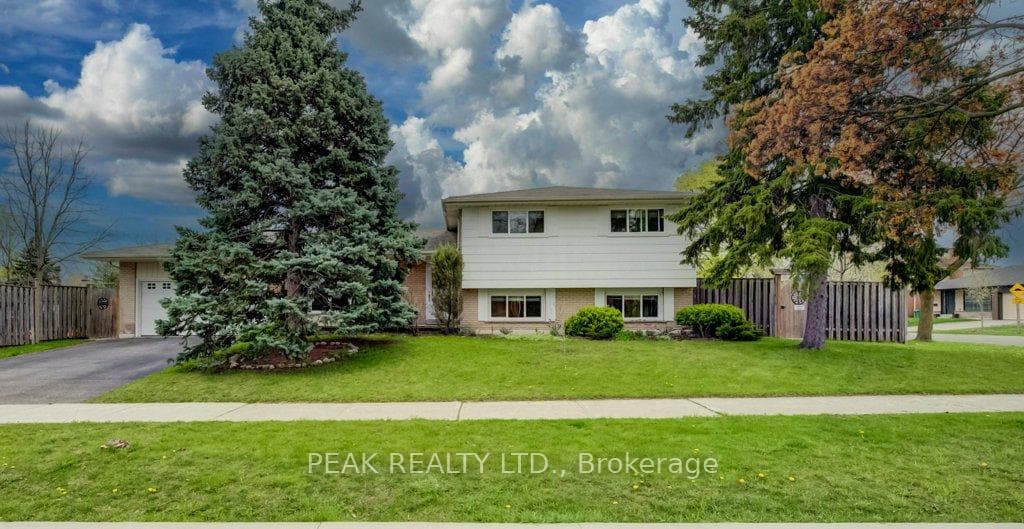 2235 Waycross Crescent, Mississauga, ON L5K 1J5 - Photo 1