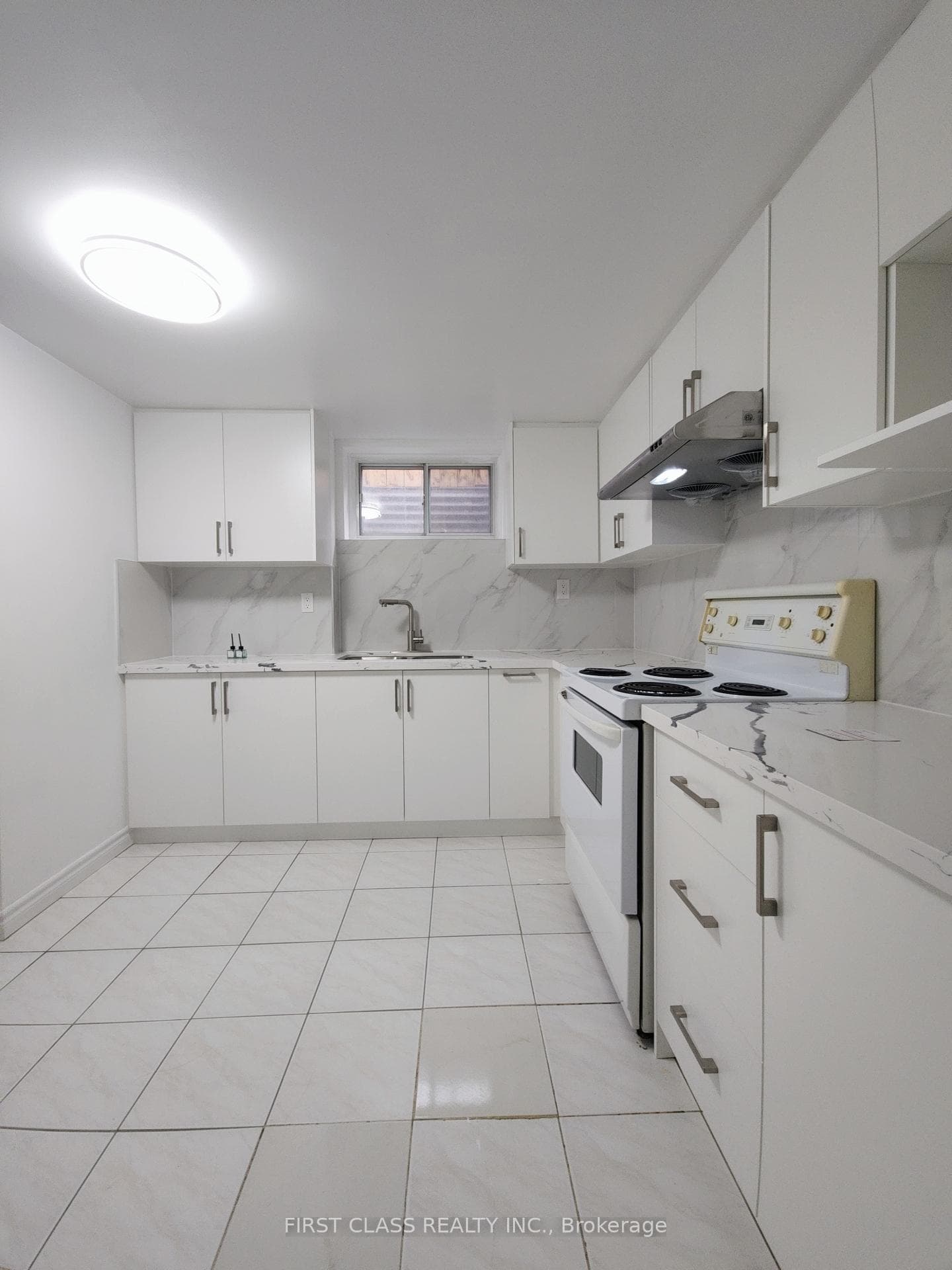 27 Macklingate Court, Agincourt / Milliken, ON M1V 1A2 - Photo 1