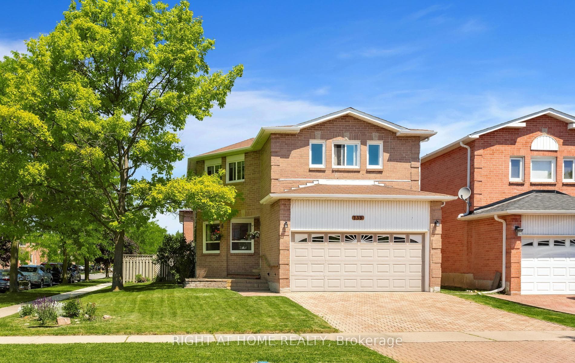 138 Atkins Circle, Brampton, ON L6X 4E7 - Photo 1