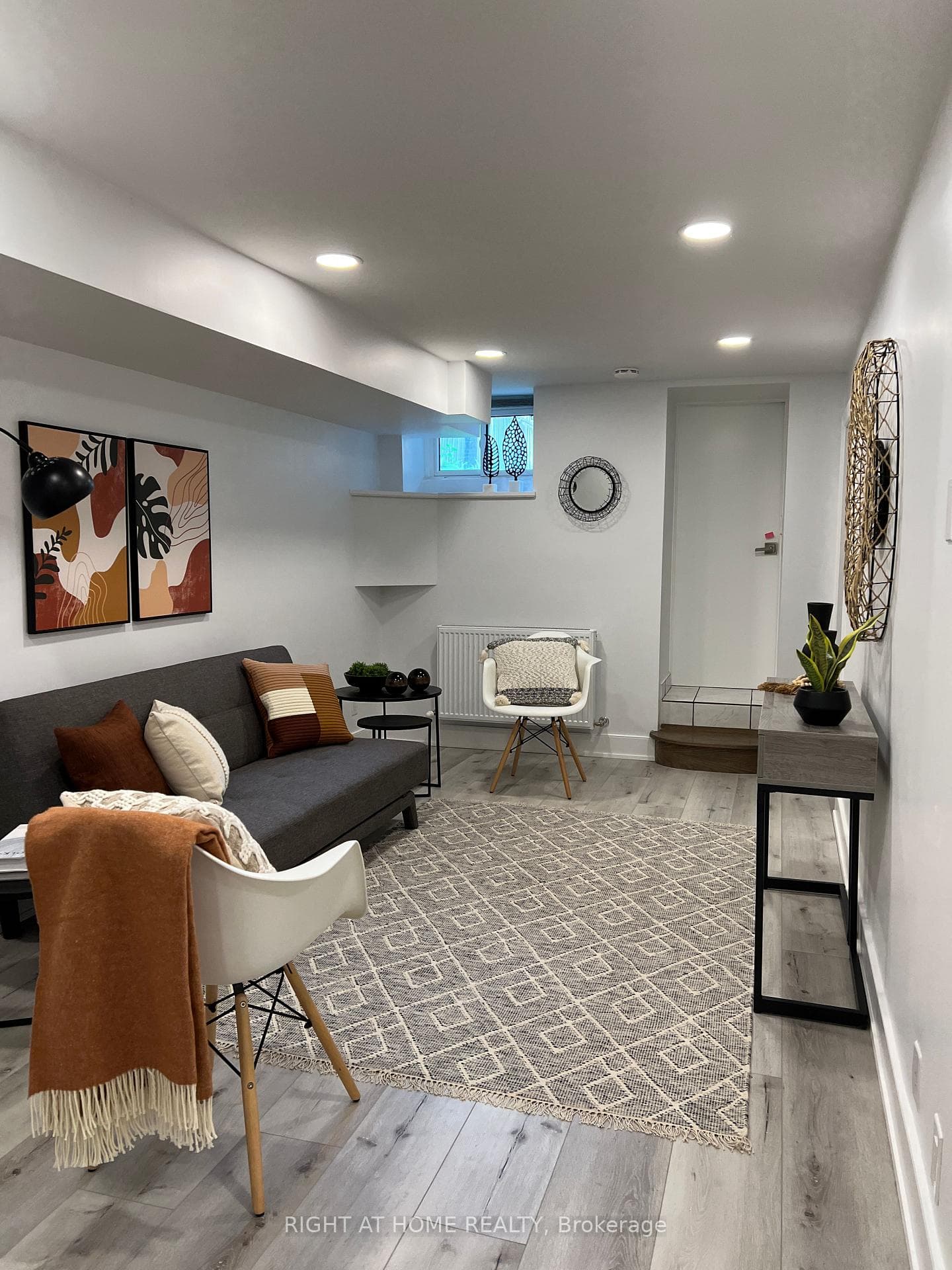 76 Glendale Avenue Unit Bsmt, High Park / Junction / Roncesvalles, ON M6R 2T1 - Photo 1