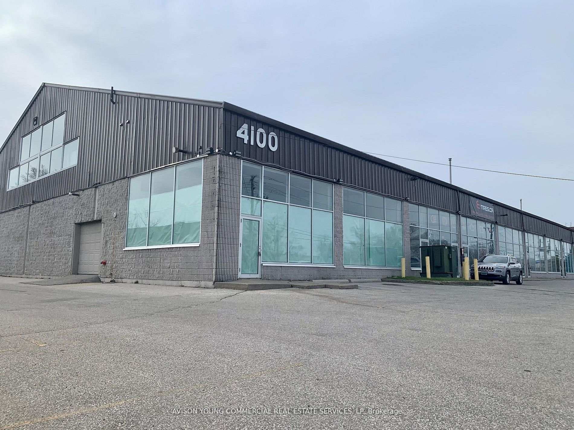 4100 Chesswood Drive Unit 4-5, Toronto W05