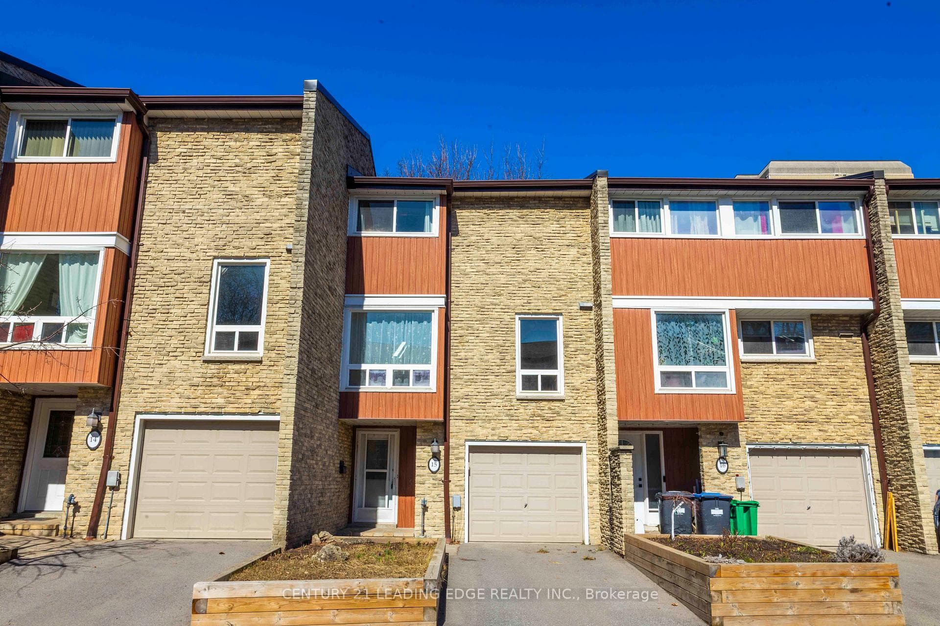 915 Inverhouse Drive Unit 15, Mississauga, ON L5J 4B2 - Photo 1