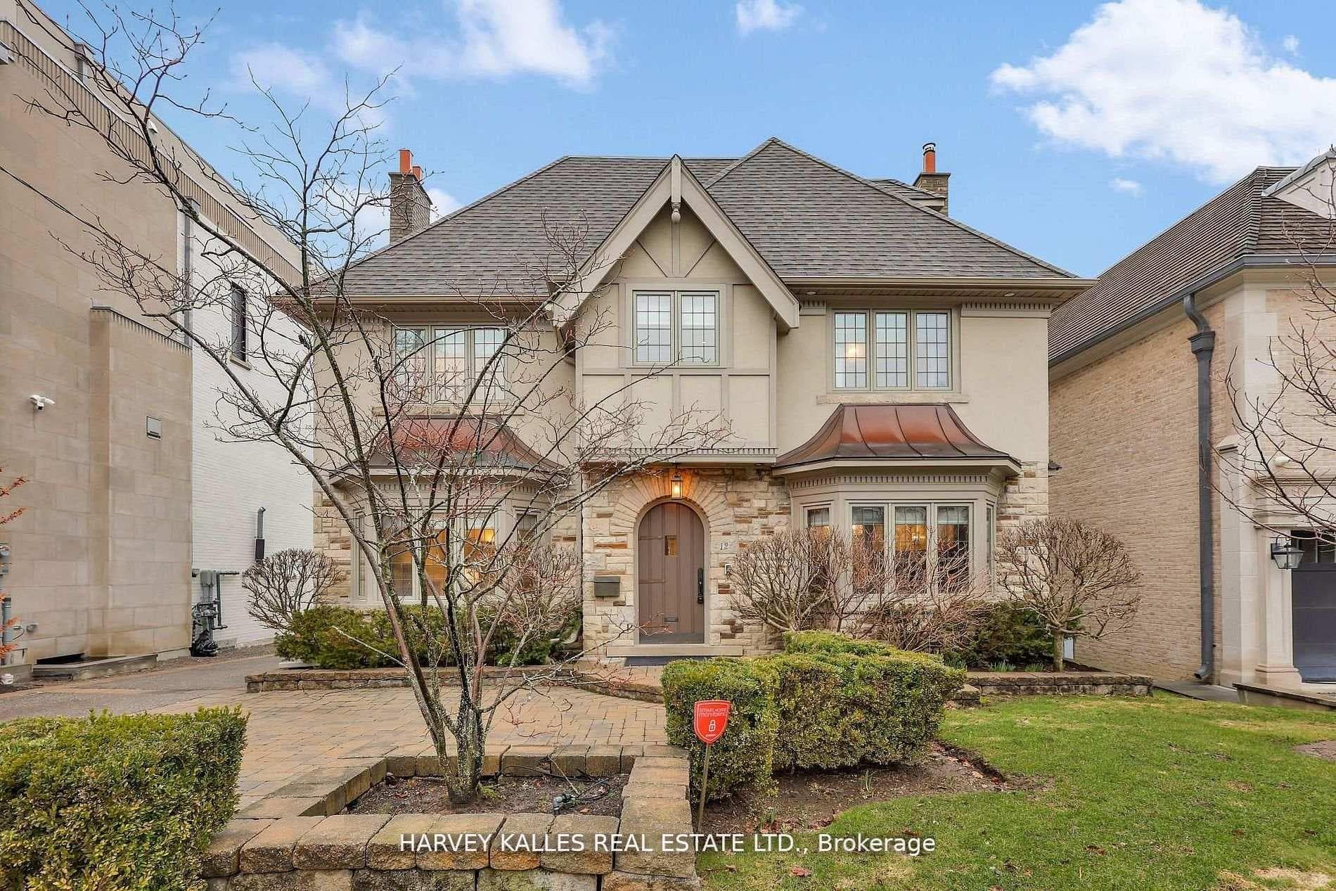 12 Killarney Road, Forest Hill / Deer Park, ON M5P 1L8 - Photo 1