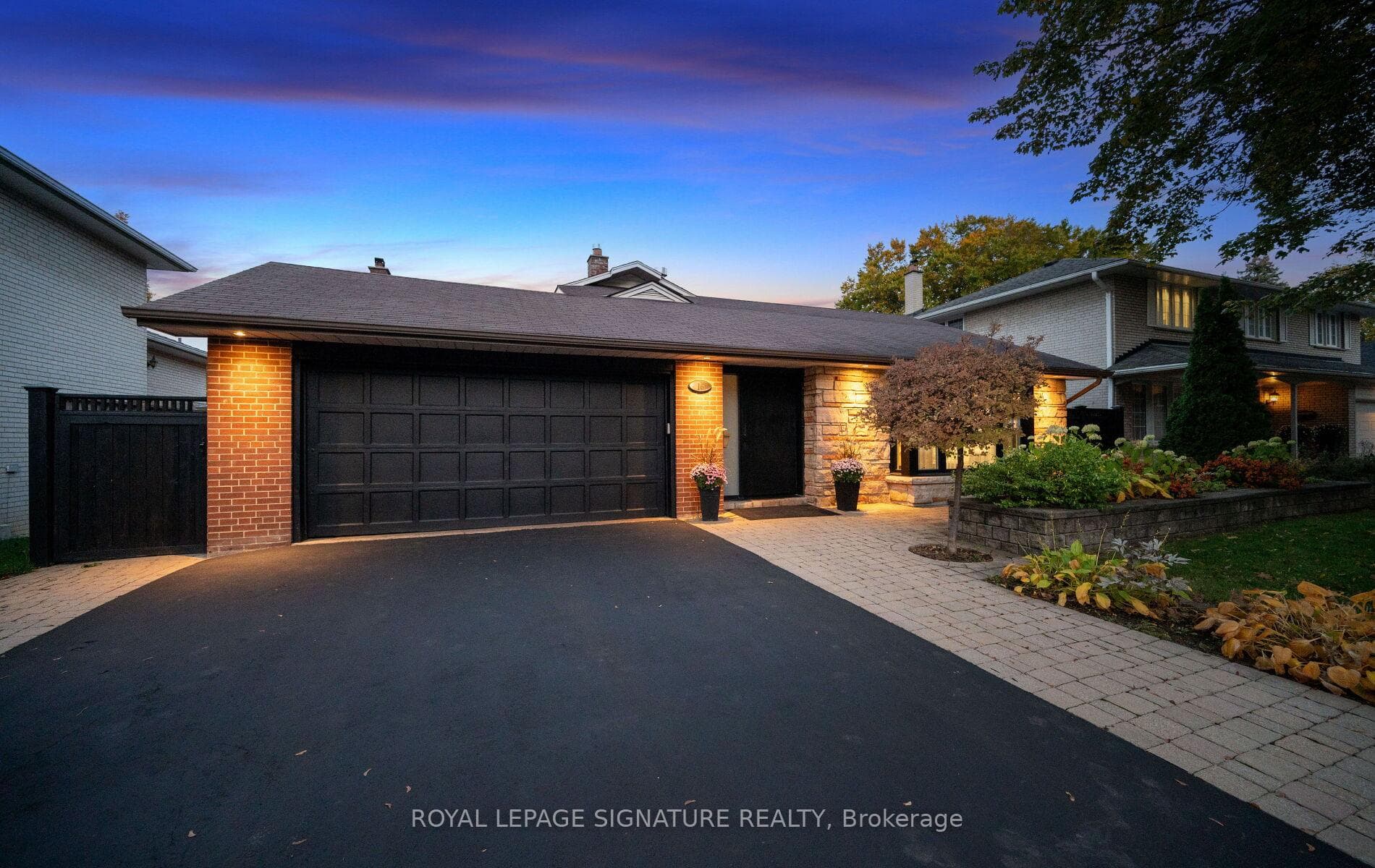 16 Kingsborough Crescent, Etobicoke (Kingsview Village / Humber Heights), ON M9R 2T9 - Photo 1