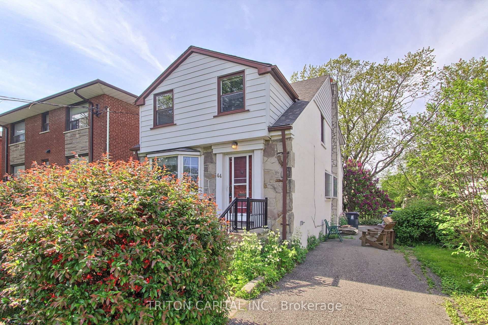 44 Hay Avenue, Toronto W06