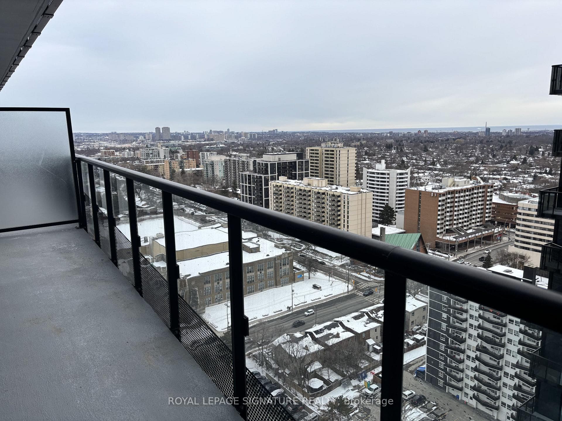 117 Broadway Avenue Unit 2312, Leaside / Davisville, ON M4P 1V3 - Photo 1