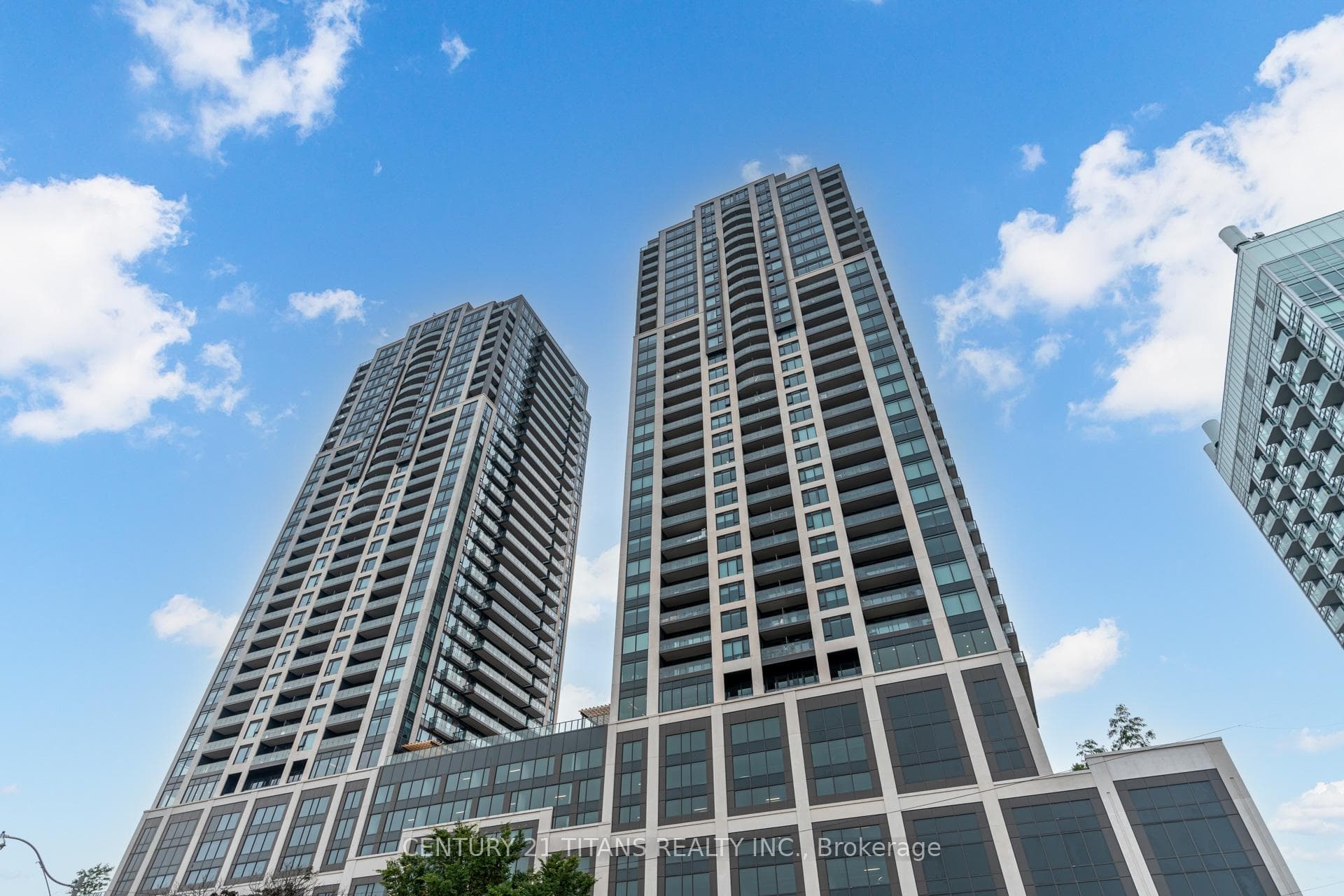 1926 Lakeshore Boulevard Unit 4010, High Park / Junction / Roncesvalles, ON M6S 1A2 - Photo 1