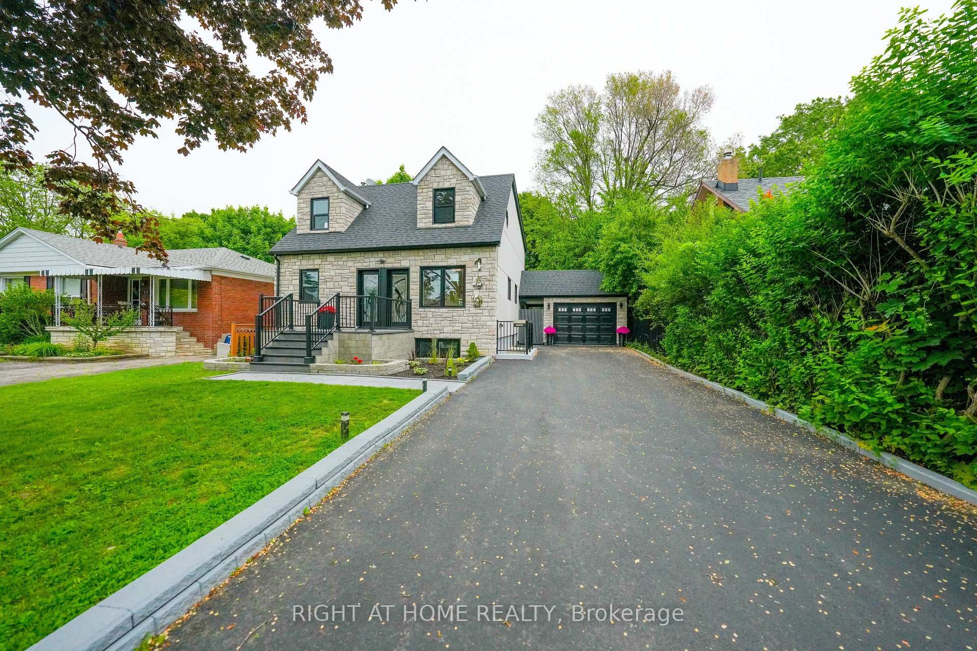 149 Dorset Road, Scarborough Town Centre, ON M1M 2T5 - Photo 1