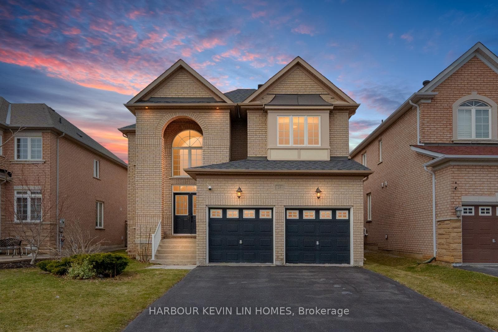 28 Grange Drive, Richmond Hill, ON L4E 4T1 - Photo 1
