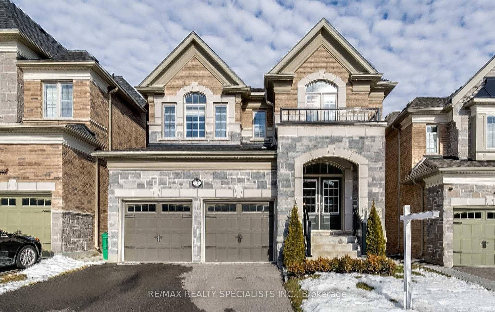 19 Dancing Waters Road, Brampton, ON L6Y 6B5 - Photo 1