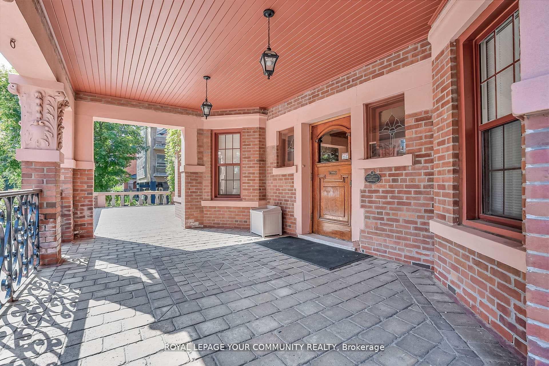212 St George Street Unit 503, Annex / Yorkville / Summerhill, ON M5R 2N5 - Photo 1