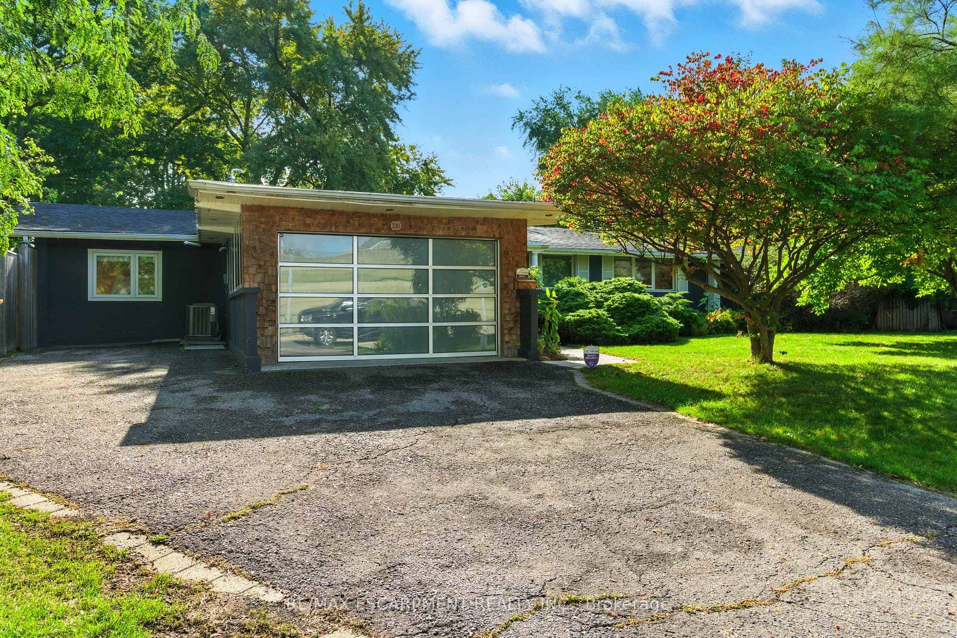 230 South Service Road, Mississauga, ON L5G 2S1 - Photo 1