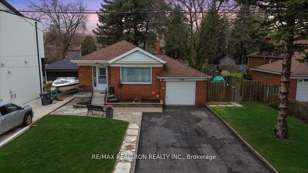 1568 Asgard Drive, Mississauga, ON L5E 2B8 - Photo 1