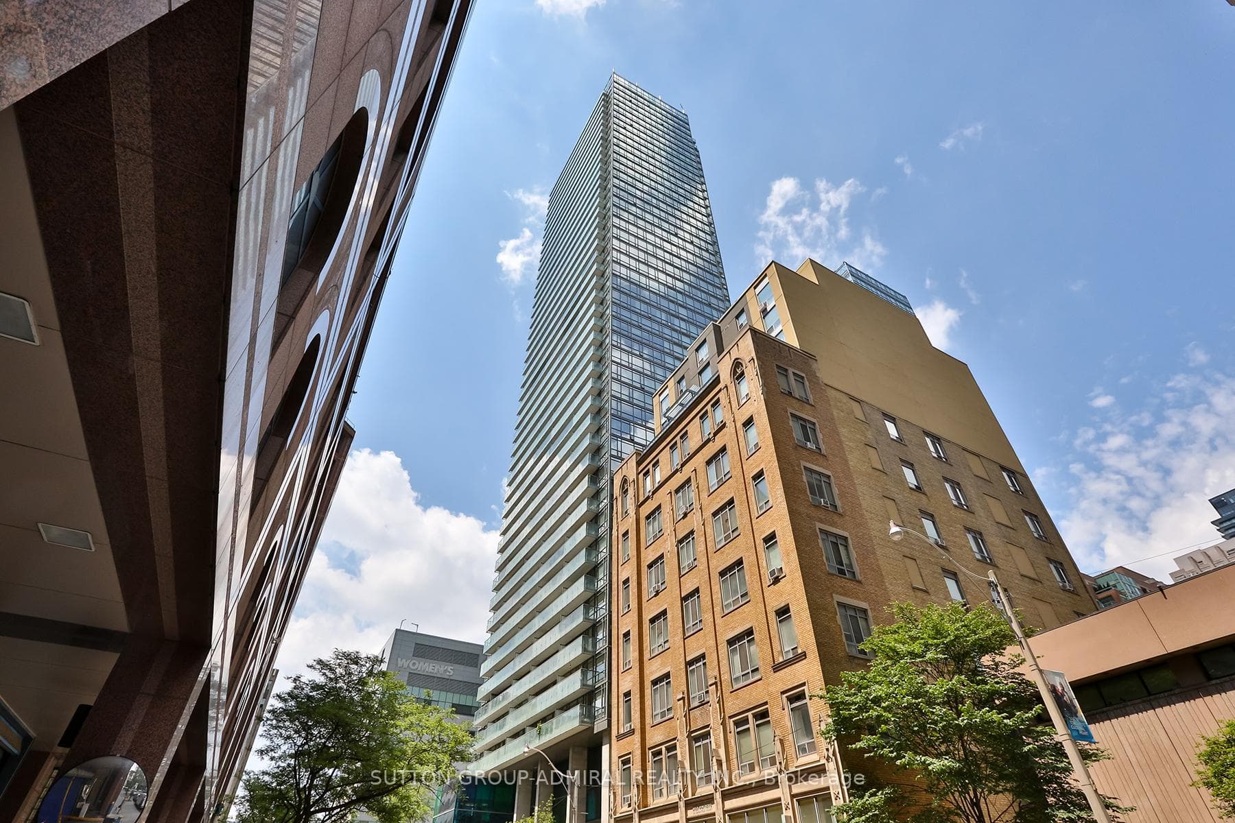 38 Grenville Street Unit 1302, Downtown Toronto / Waterfront, ON M4Y 1A5 - Photo 1