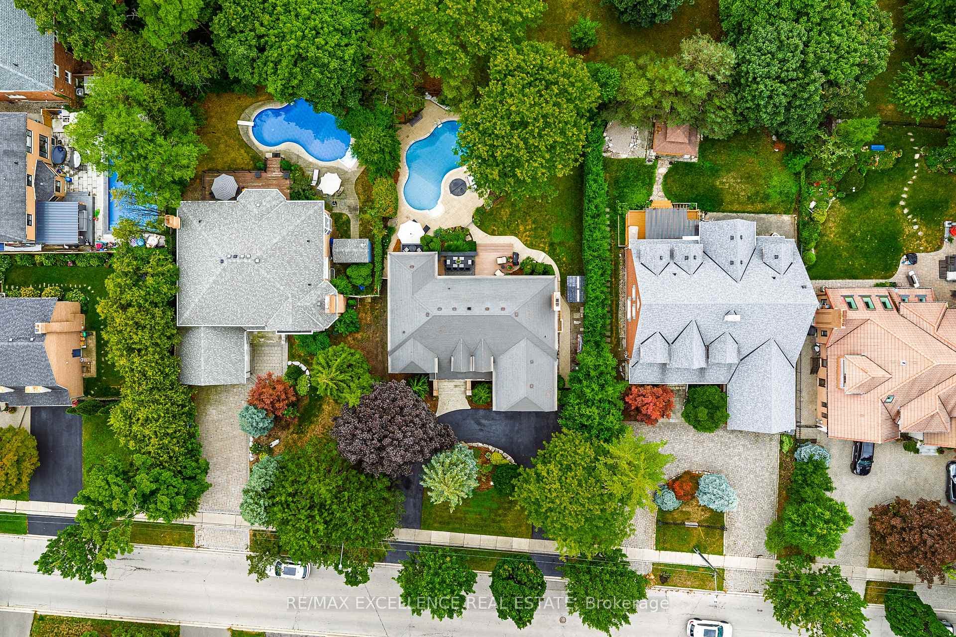 2446 Hammond Road, Mississauga, ON L5K 1T2 - Photo 1