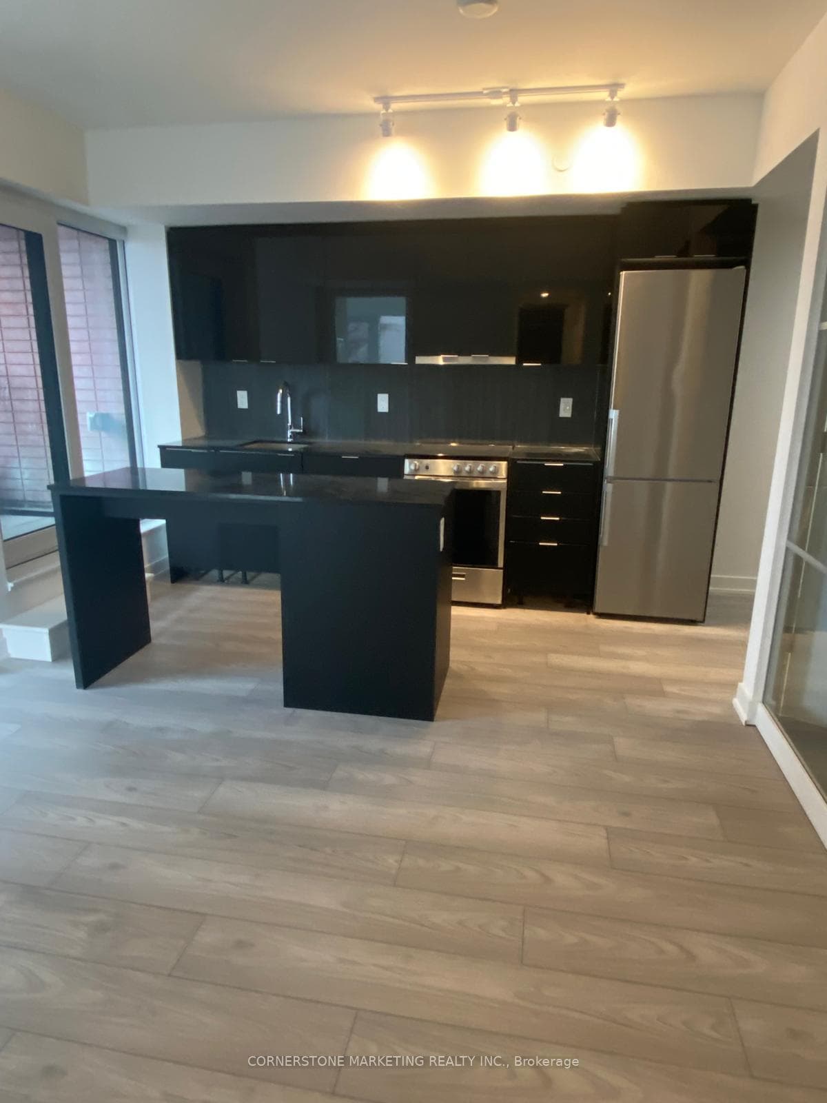 8 Tippett Road Unit 311, North York (Bathurst Manor / Clanton Park), ON M3H 0E7 - Photo 1