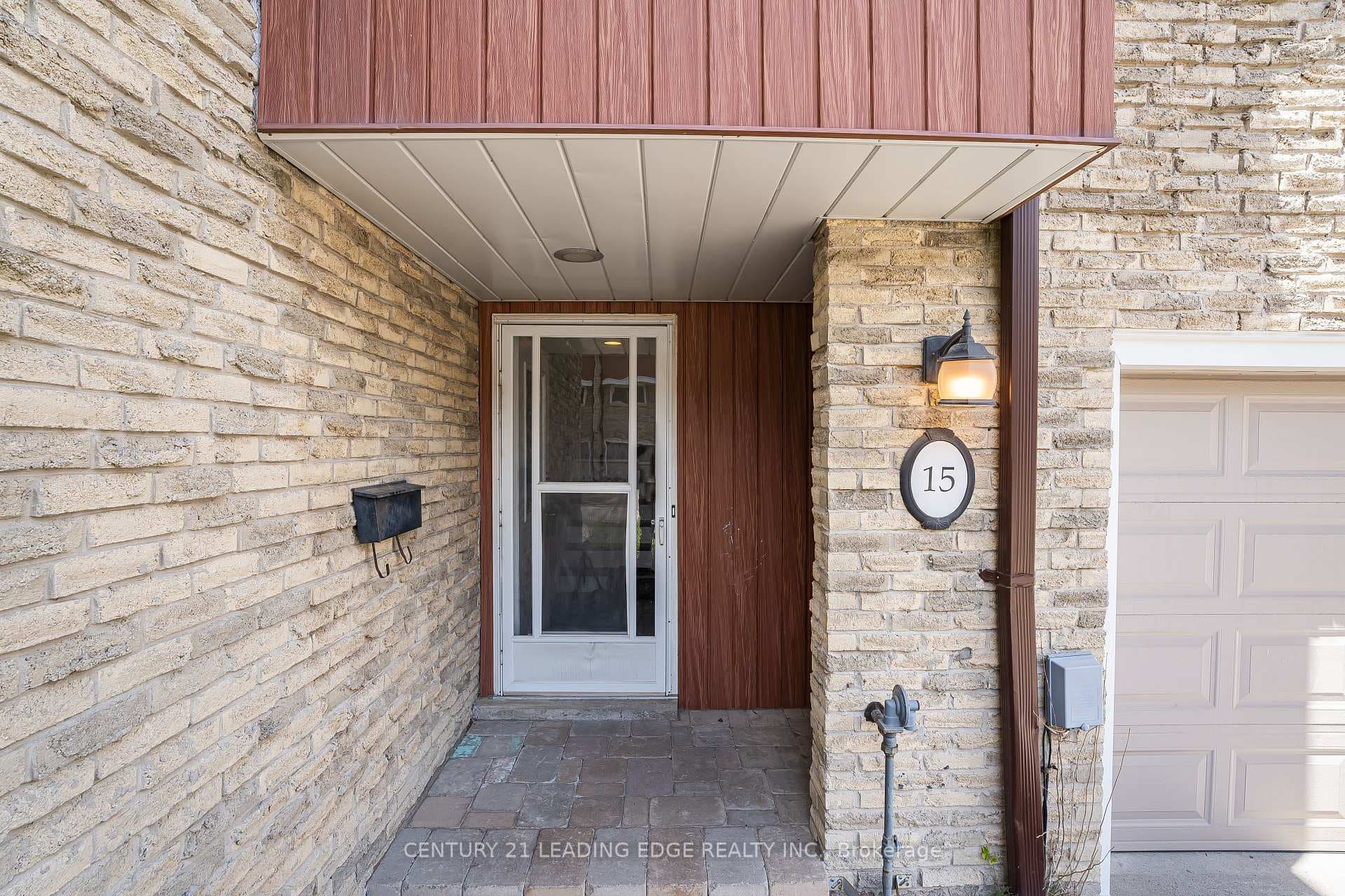 915 Inverhouse Drive Unit 15, Mississauga, ON L5J 4B2 - Photo 1