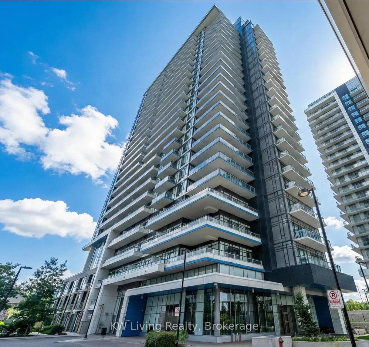 2560 Eglinton Avenue Unit 805, Mississauga, ON L5M 0Y3 - Photo 1