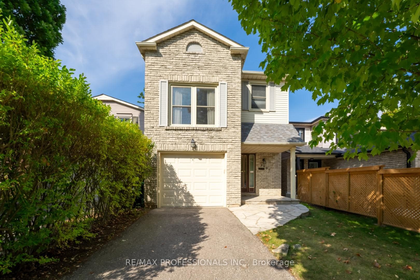 2697 Romark Mews, Mississauga