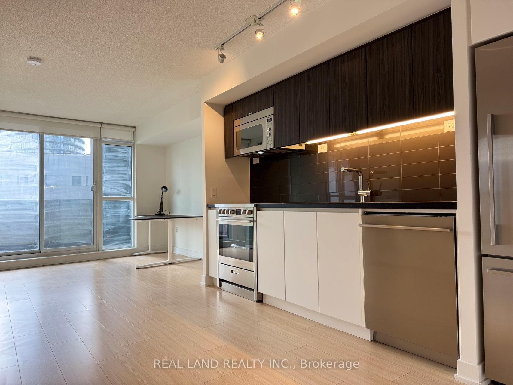 85 Queens Wharf Road Unit 301, Downtown Toronto / Waterfront, ON M5V 0J9 - Photo 1