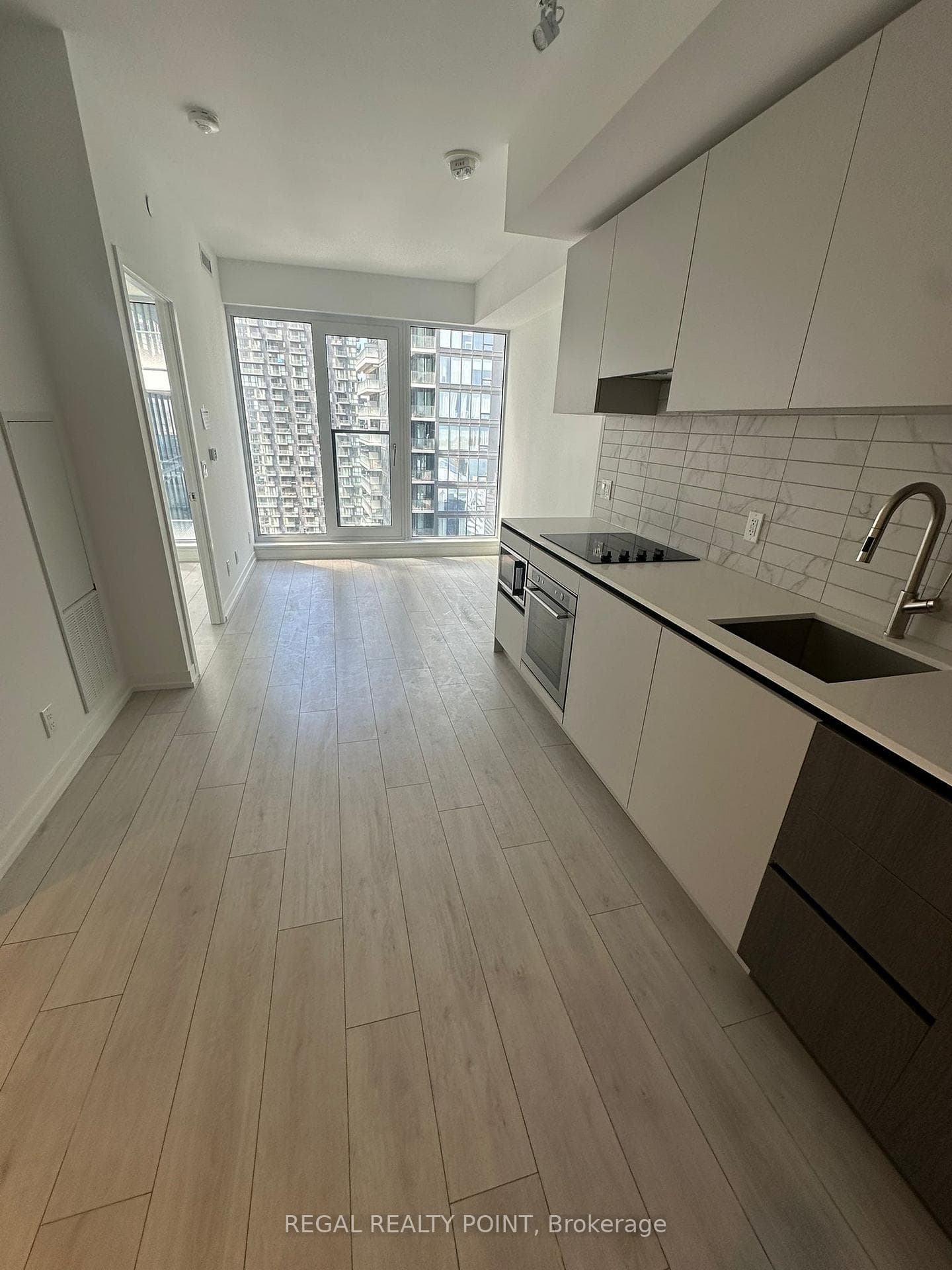 55 Mercer Street Unit 4007, Downtown Toronto / Waterfront, ON M5V 0W4 - Photo 1