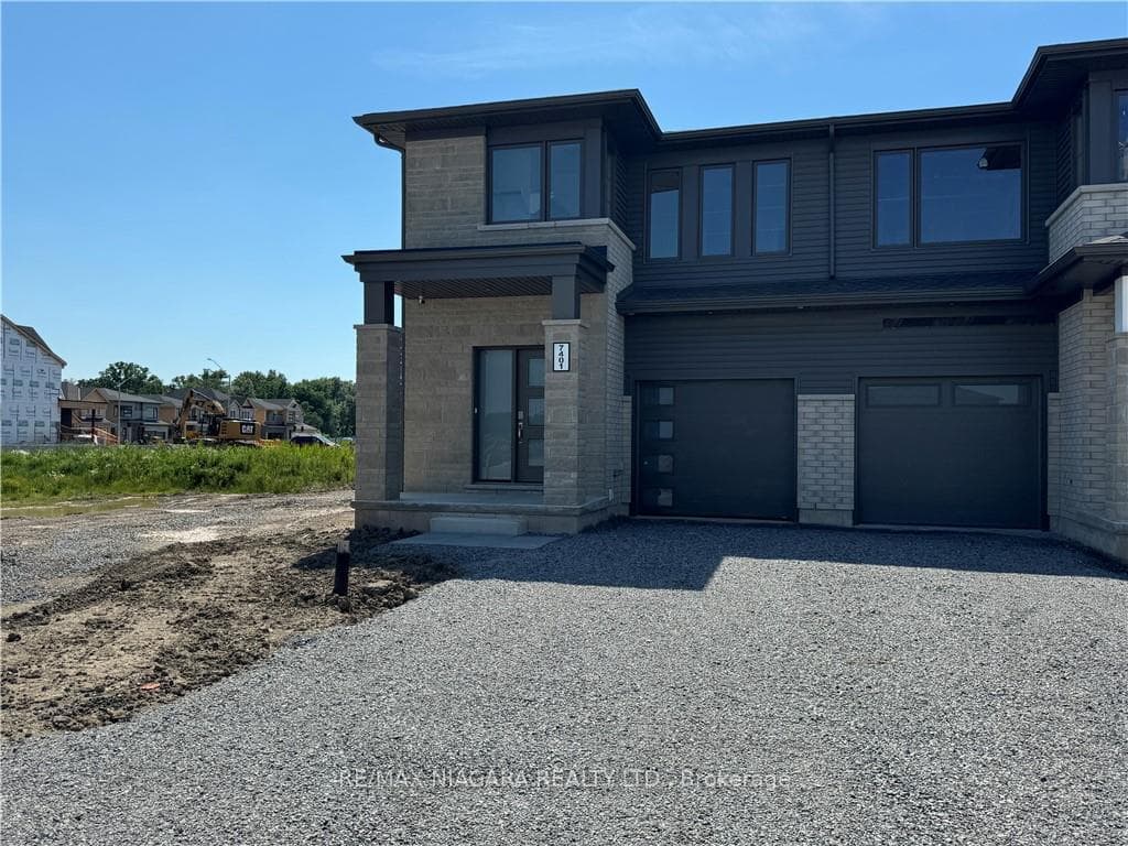 7401 Marvel Drive, Niagara Falls, ON L2H 3V6 - Photo 1