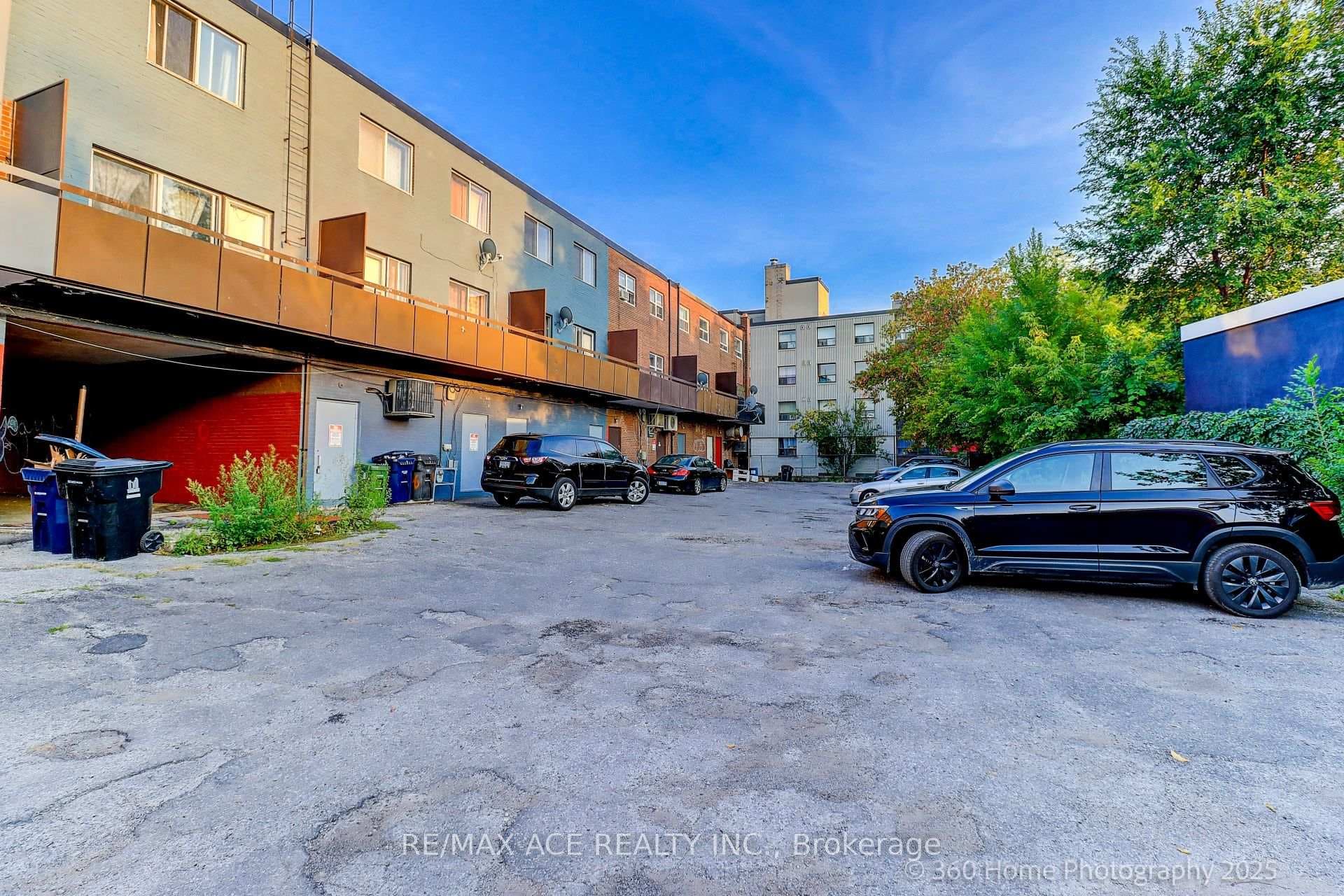 428 Dawes Road Unit D, Danforth / East York, ON M4B 2E8 - Photo 1