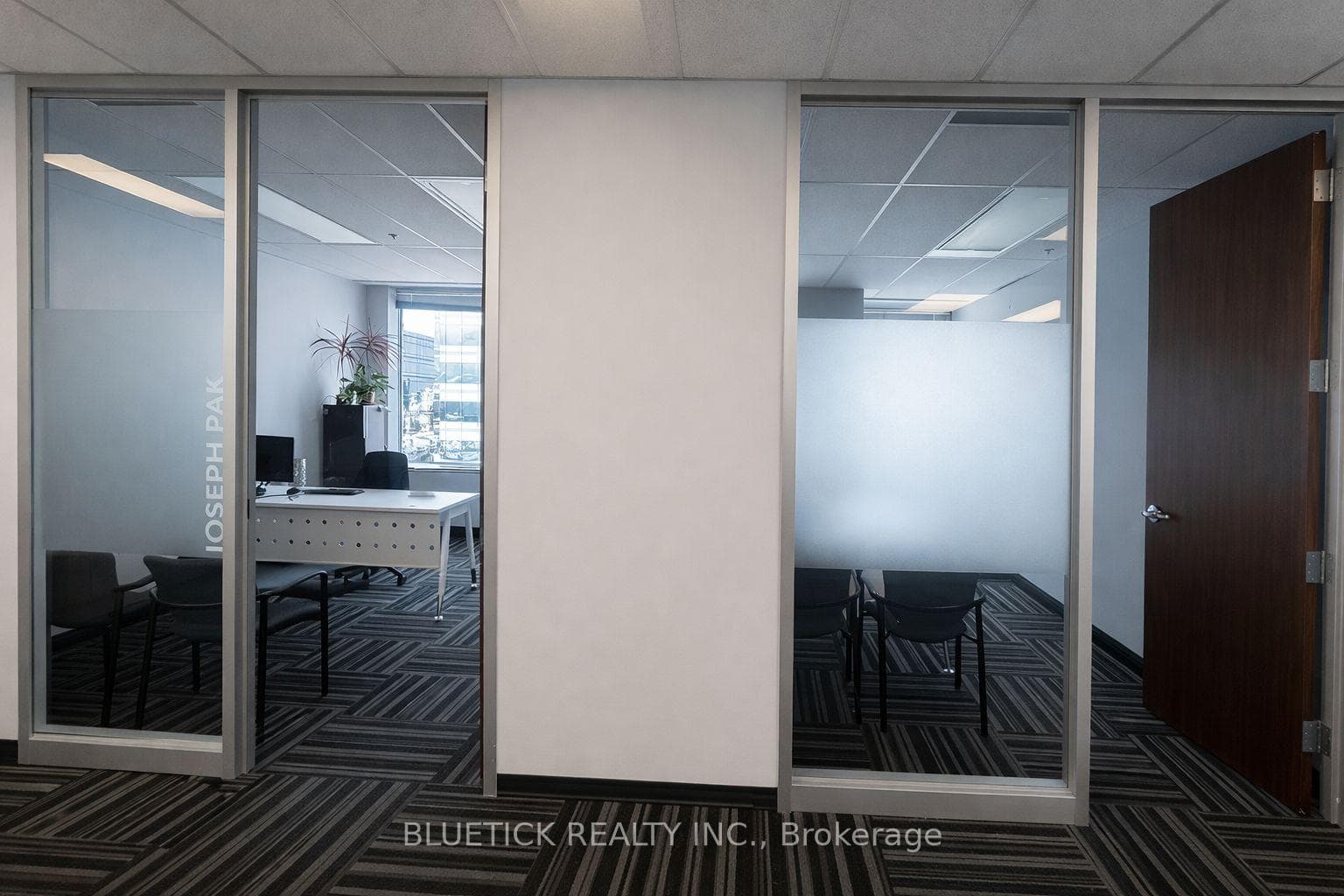 55 Commerce Valley Drive Unit 710, Markham, ON L3T 7V9 - Photo 1