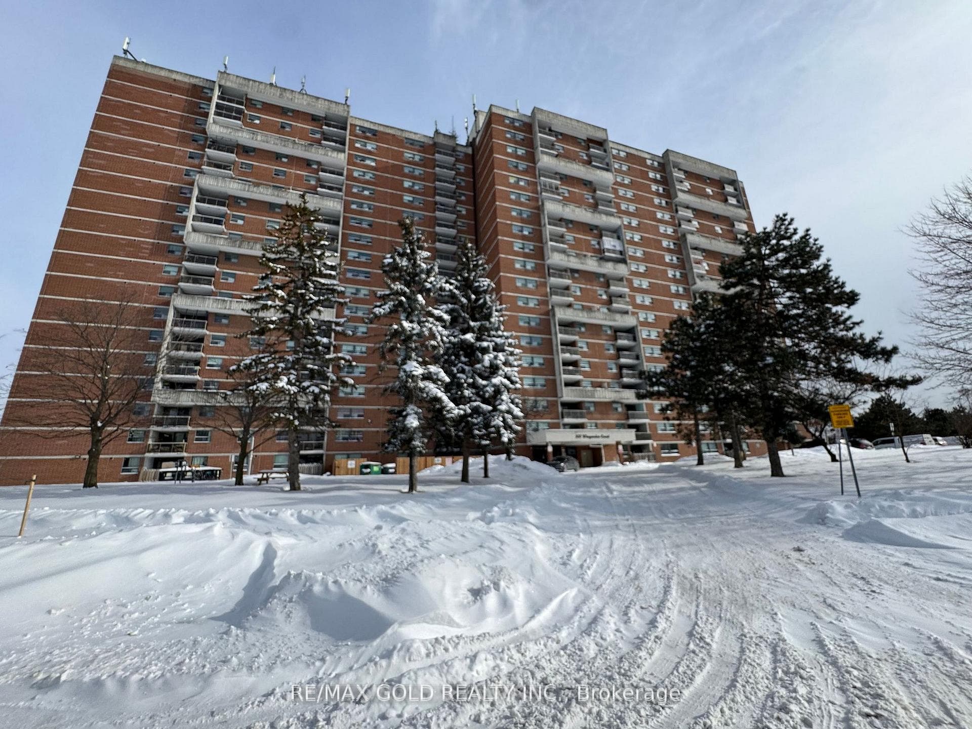 100 Wingarden Court Unit 713, Scarborough (Morningside / West Hill), ON M1B 2P4 - Photo 1