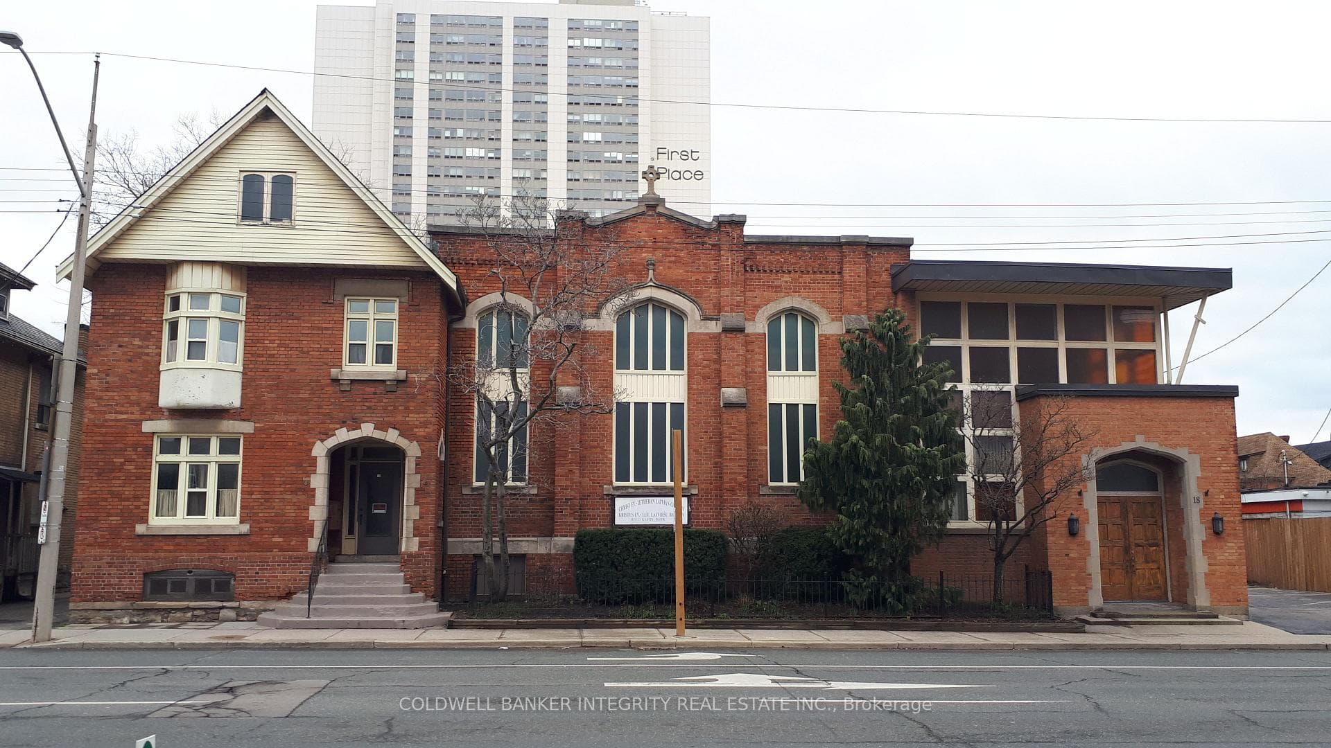 18 Victoria Avenue, Hamilton, ON L8N 2S6 - Photo 1