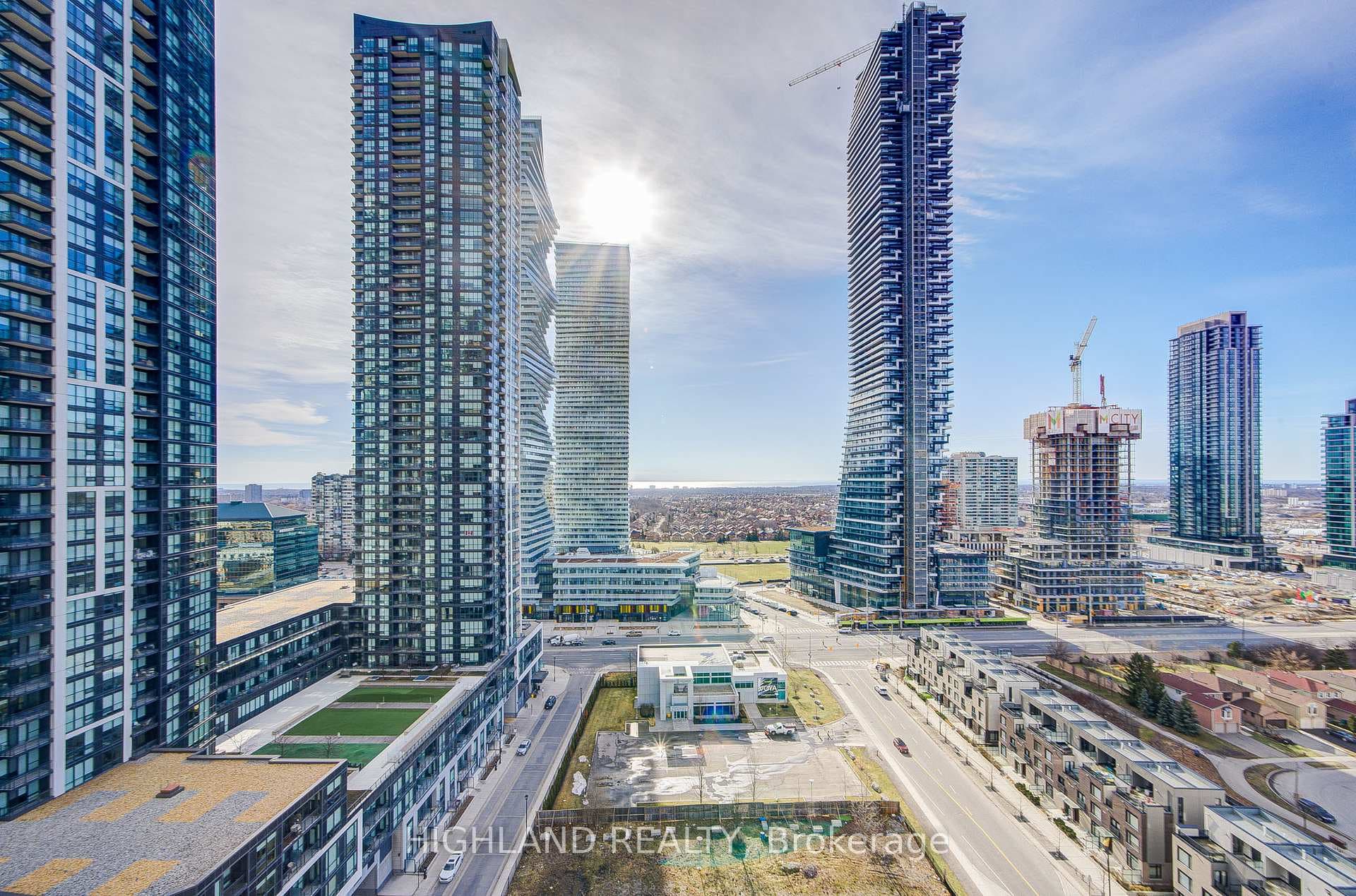 4055 Parkside Village Drive Unit 1918, Mississauga, ON L5B 0K8 - Photo 1