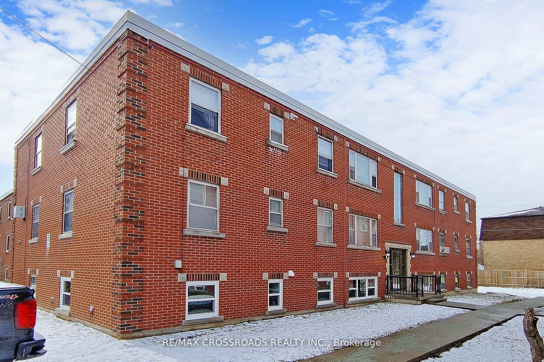5 Applewood Avenue Unit 1B, Hamilton, ON L8G 3S4 - Photo 1